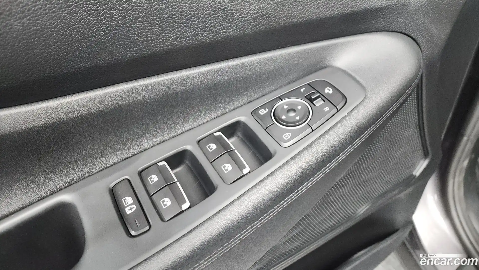 Santafe Hyundai 2022.8-OPTION-043
