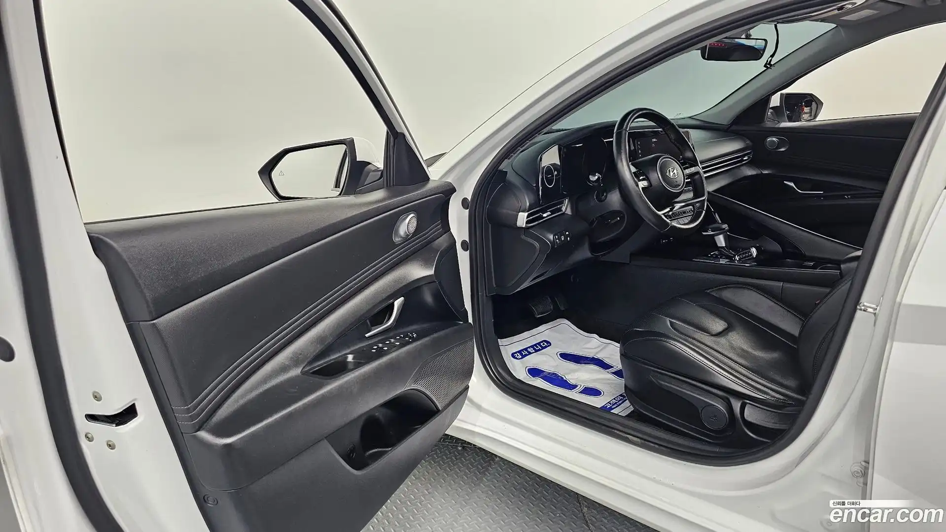 AVANTE Hyundai 2022.4-INNER-010