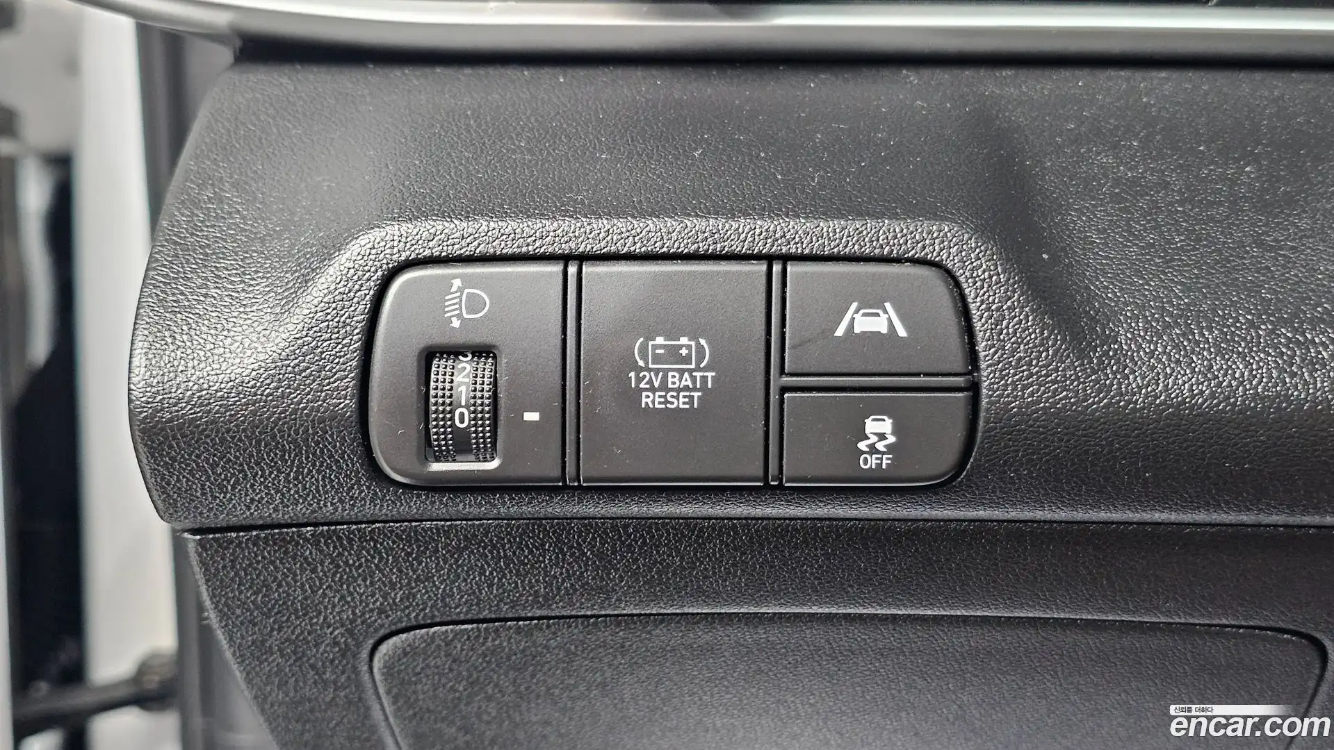 AVANTE Hyundai 2022.4-OPTION-024