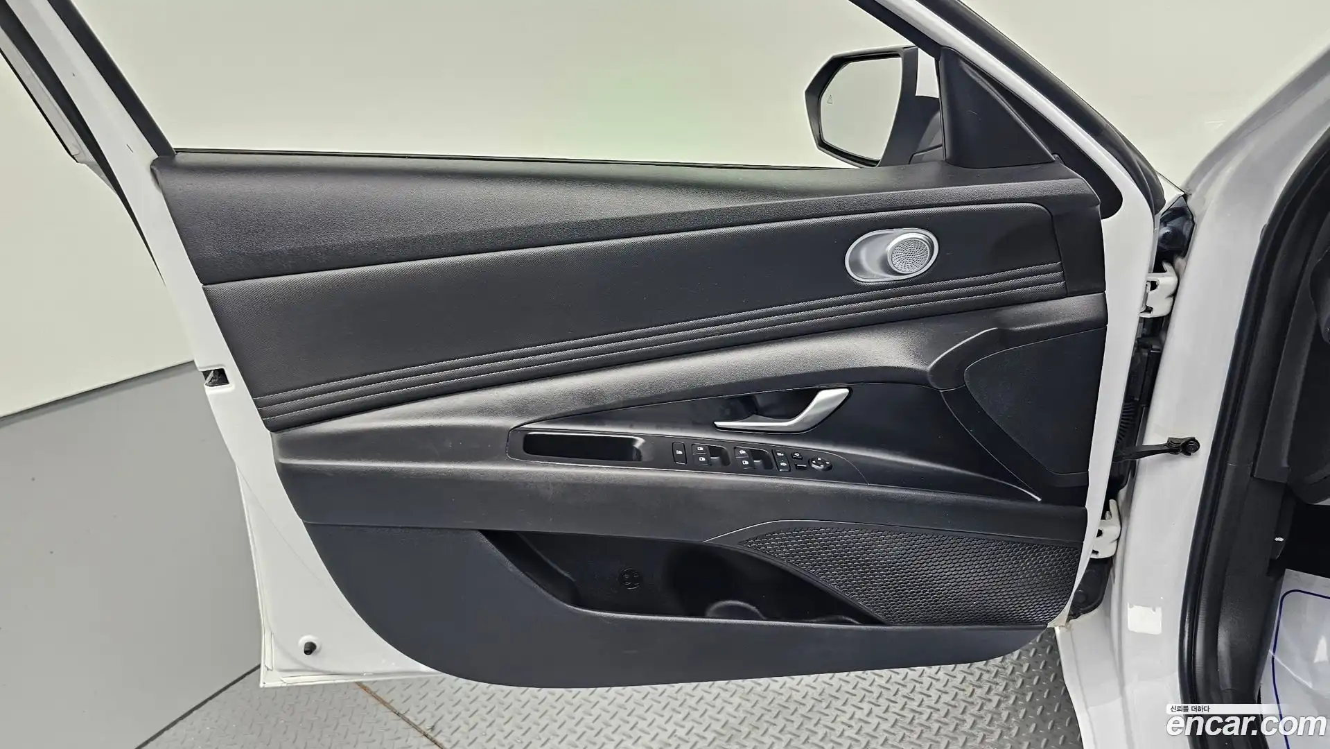 AVANTE Hyundai 2022.4-INNER-034