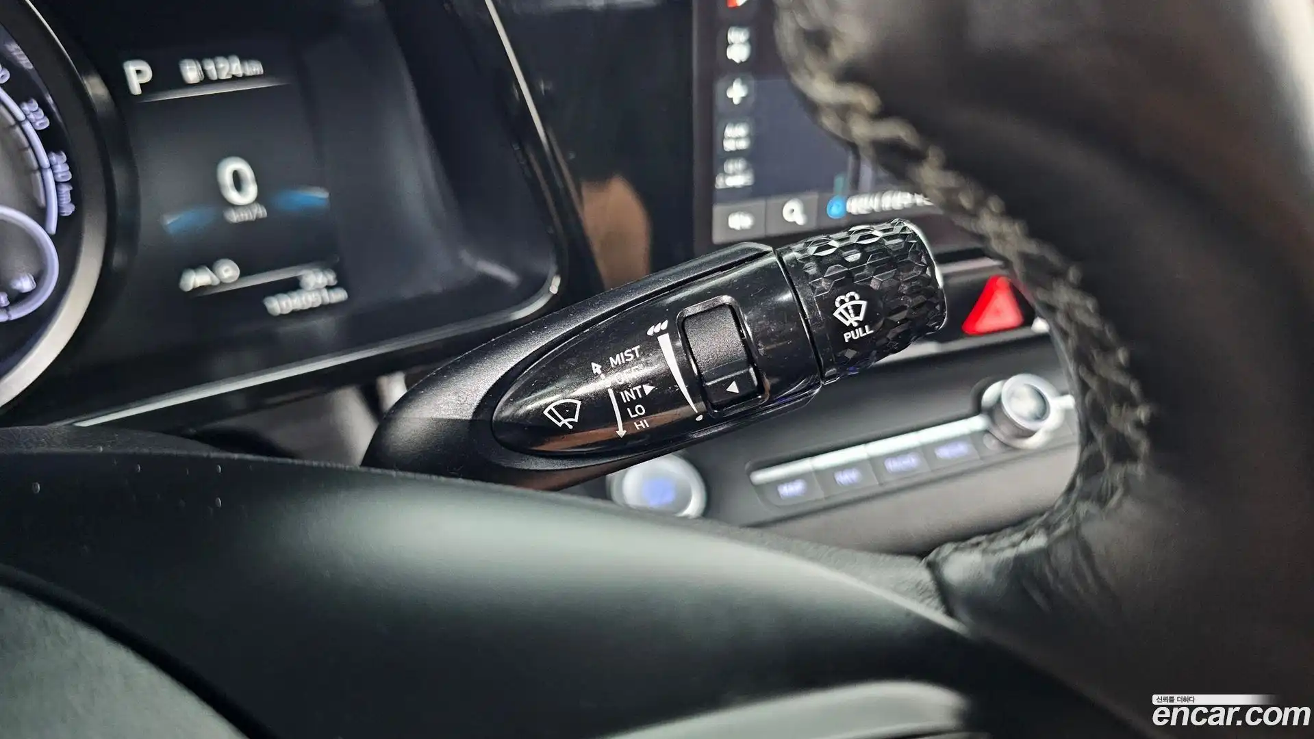 AVANTE Hyundai 2022.4-OPTION-040