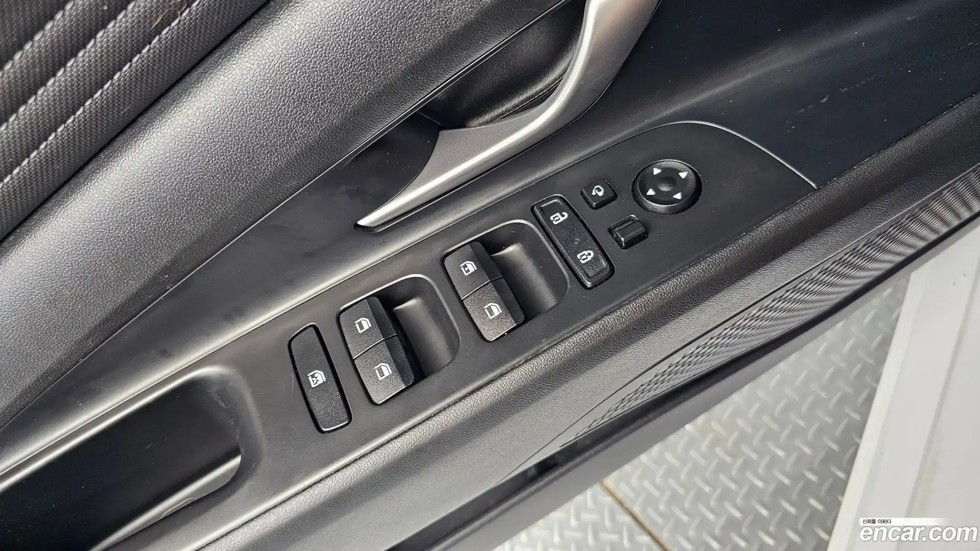 AVANTE Hyundai 2022.4-OPTION-042
