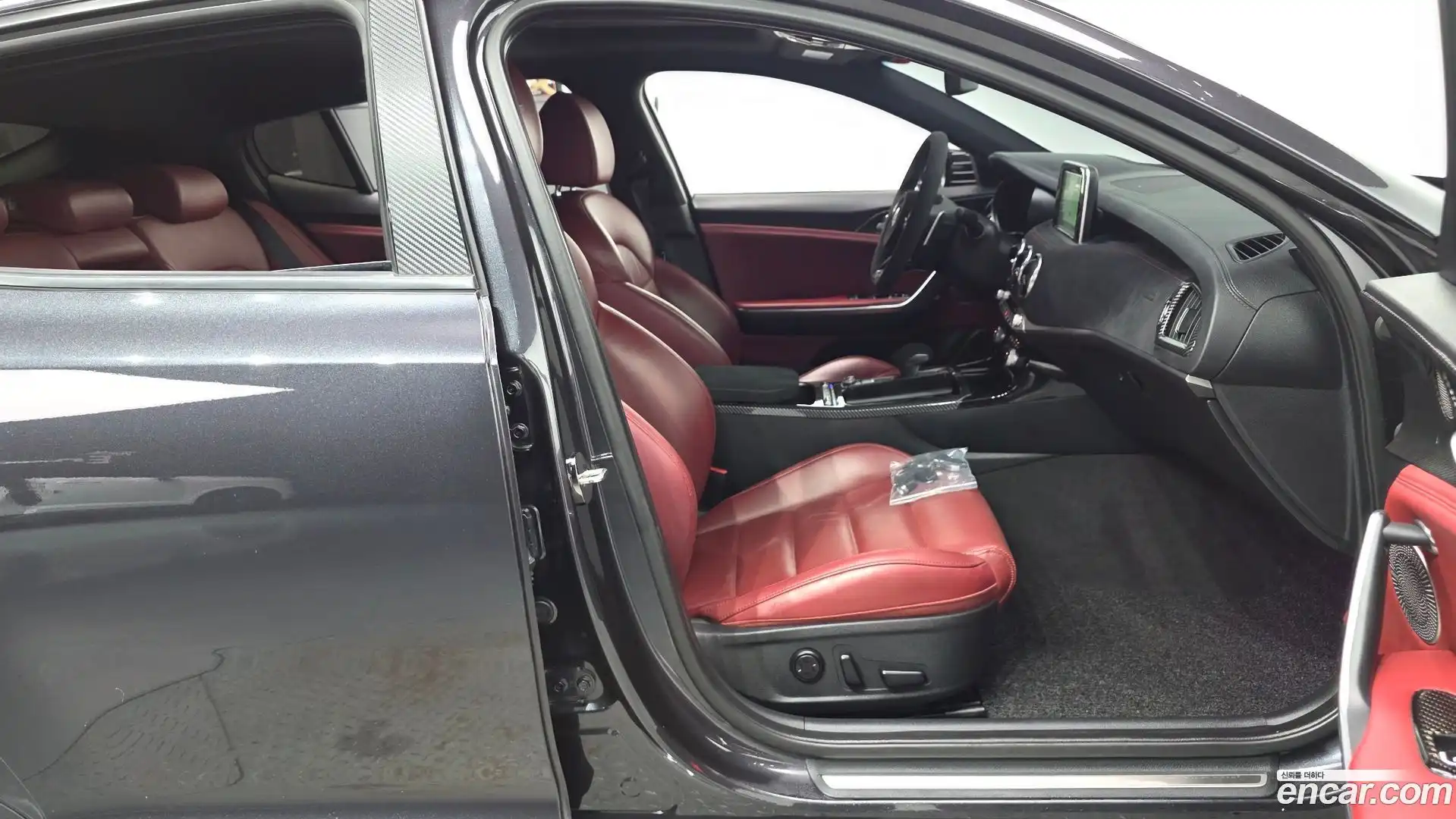 Stinger Kia 2017.4-INNER-036