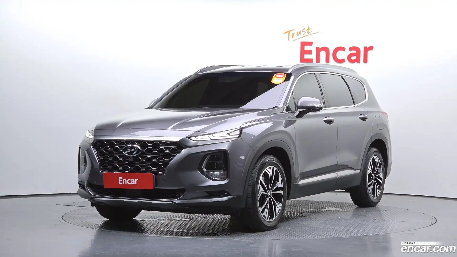 Santafe Hyundai 2018.2-OUTER-001