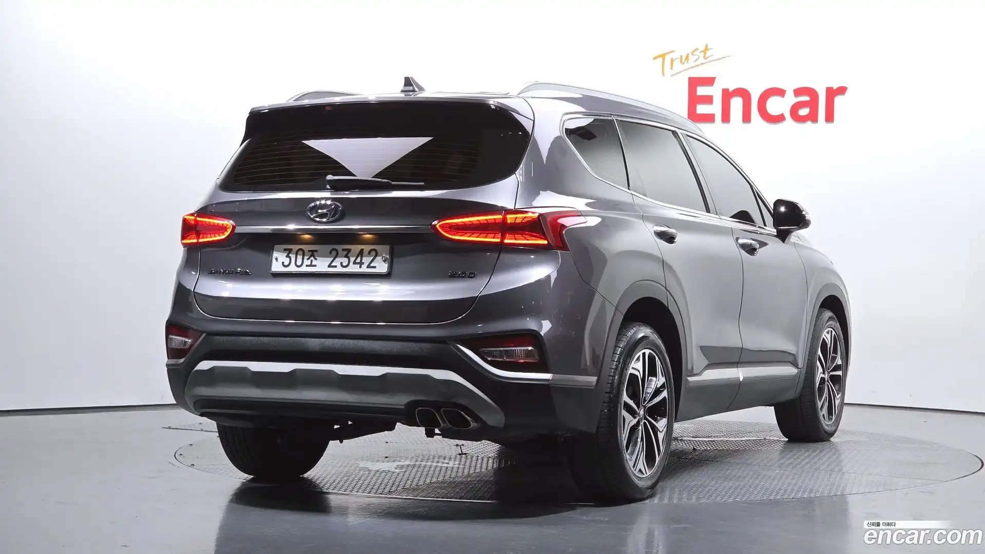 Santafe Hyundai 2018.2-OUTER-002