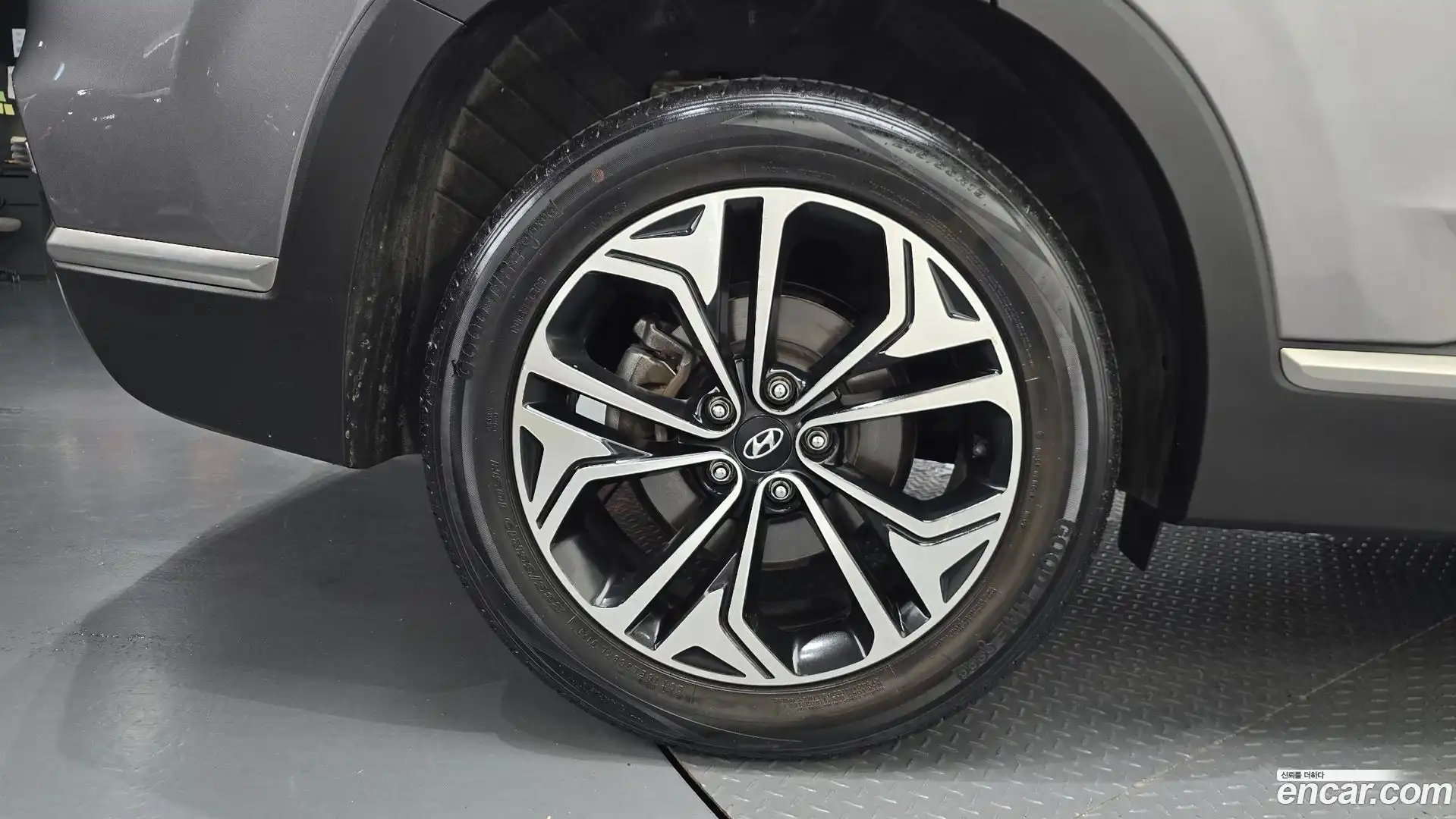 Santafe Hyundai 2018.2-OUTER-005
