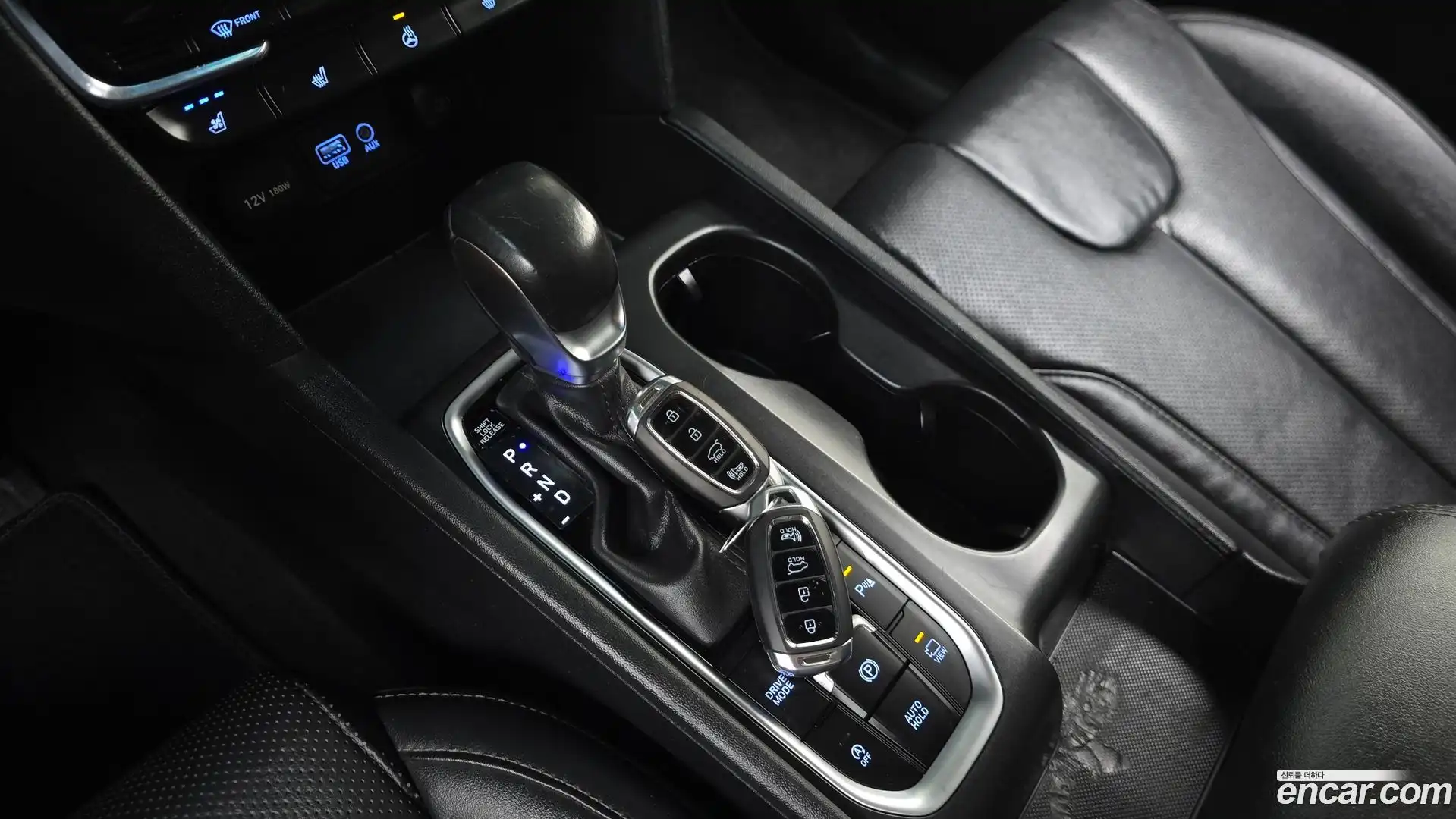Santafe Hyundai 2018.2-INNER-009
