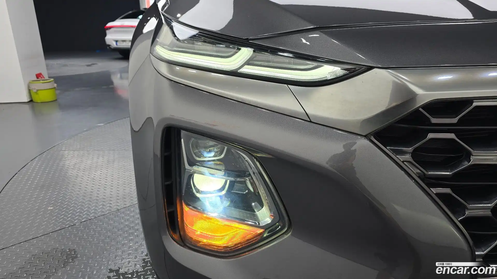 Santafe Hyundai 2018.2-OUTER-032