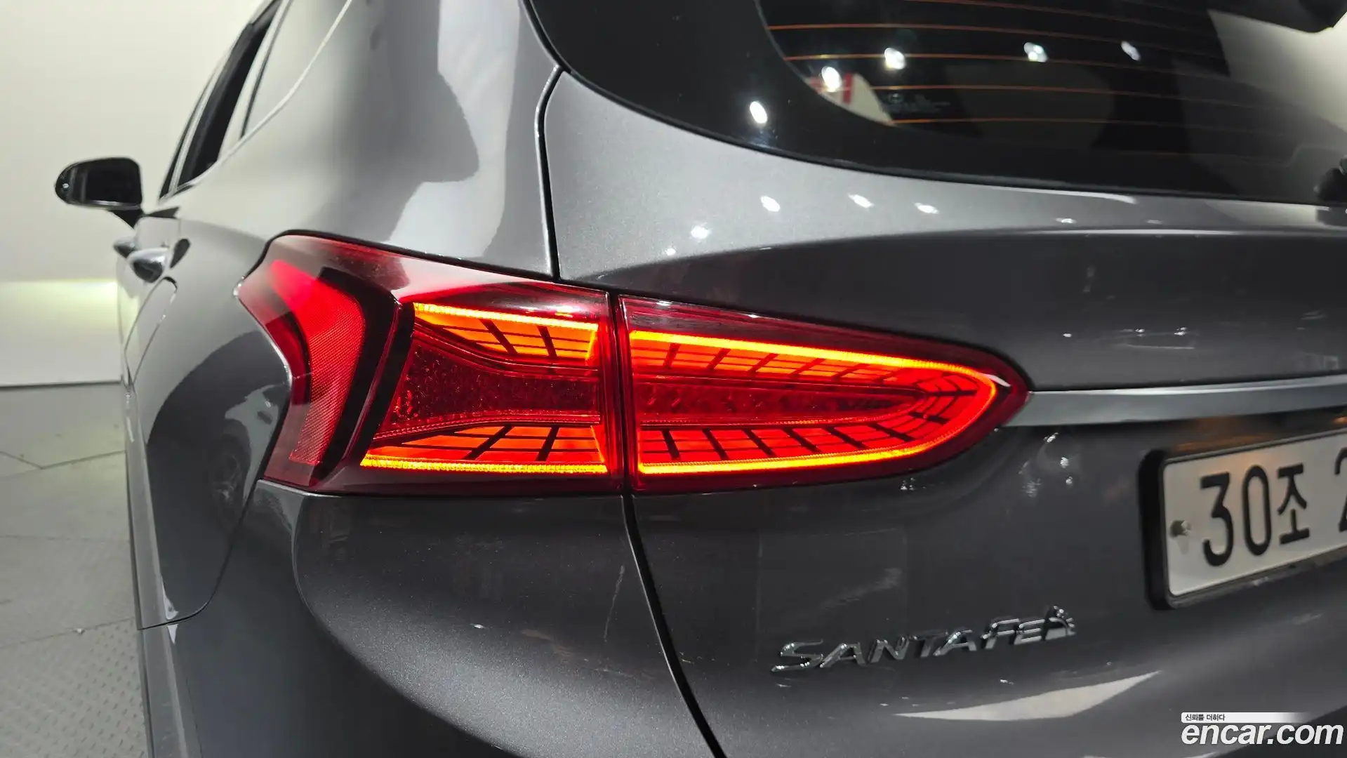Santafe Hyundai 2018.2-OUTER-033