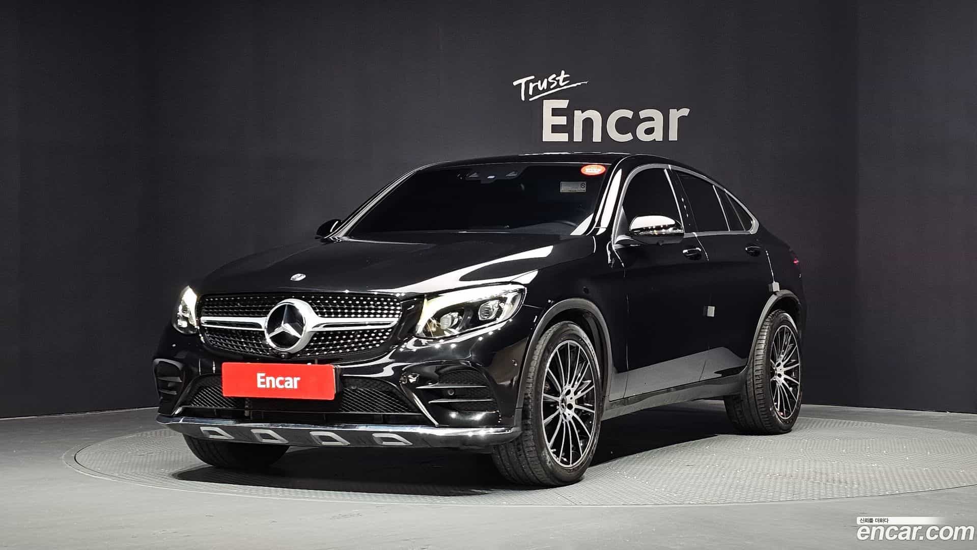 GLC-Class Mercedes-Benz 2019.7-OUTER-001