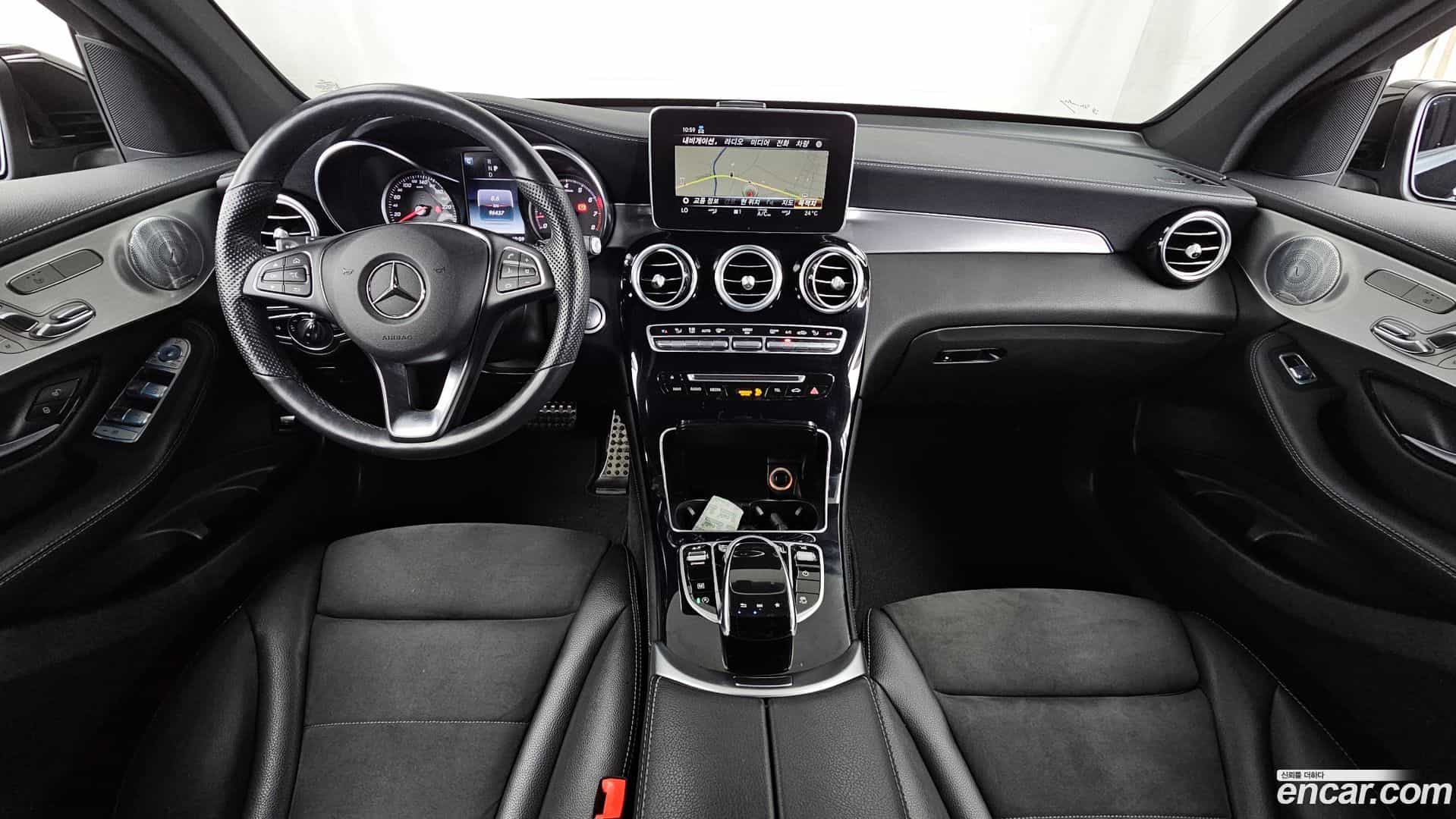GLC-Class Mercedes-Benz 2019.7-INNER-007