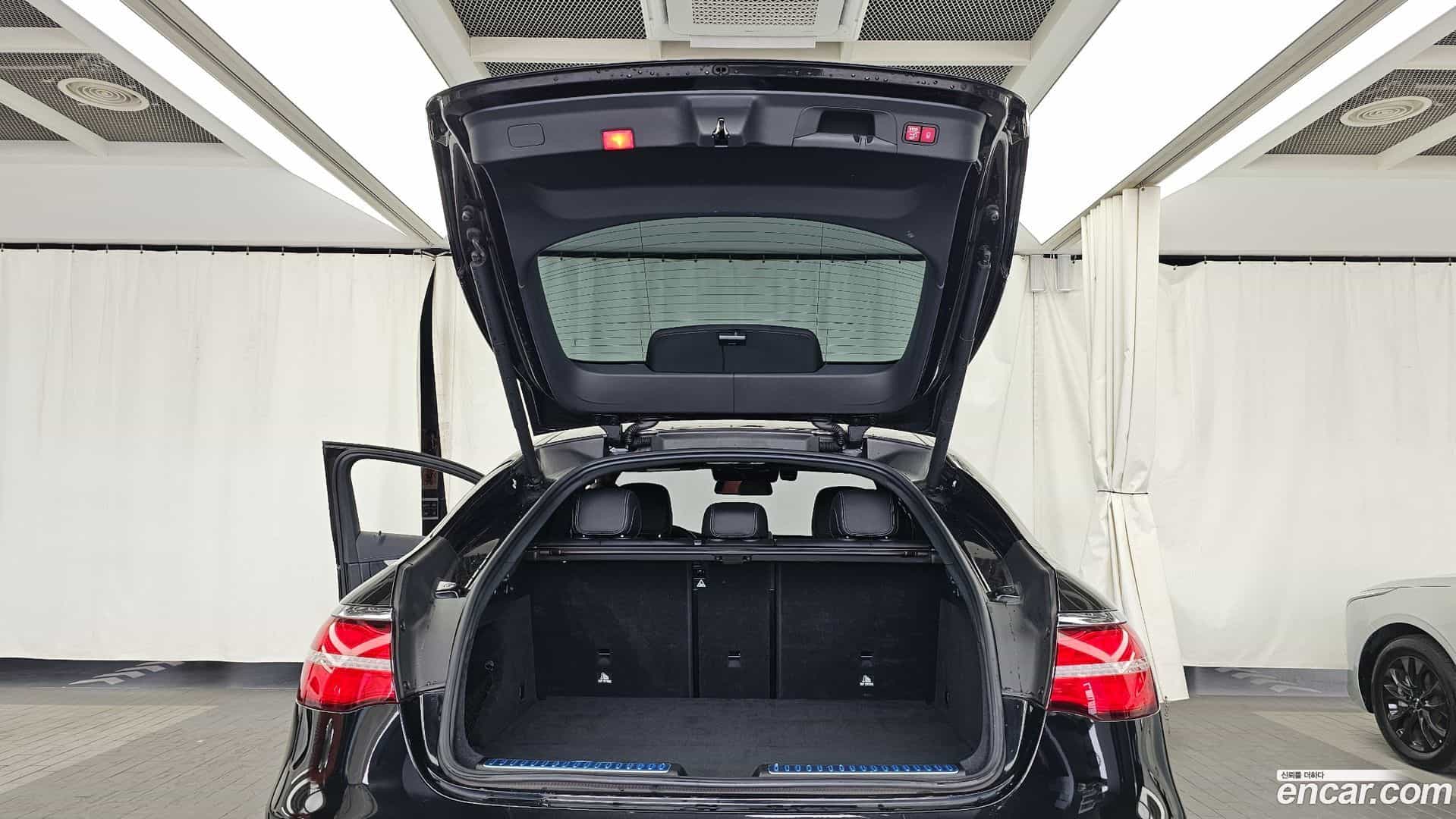 GLC-Class Mercedes-Benz 2019.7-OPTION-024