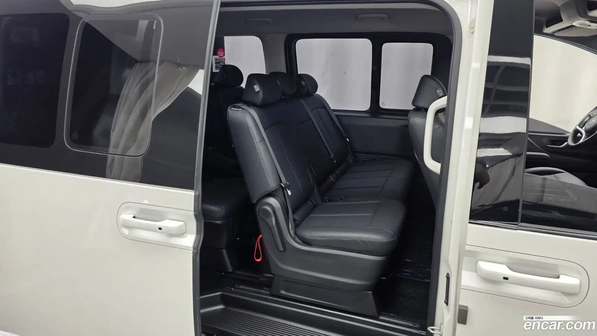 Staria Hyundai 2025.1-OPTION-016