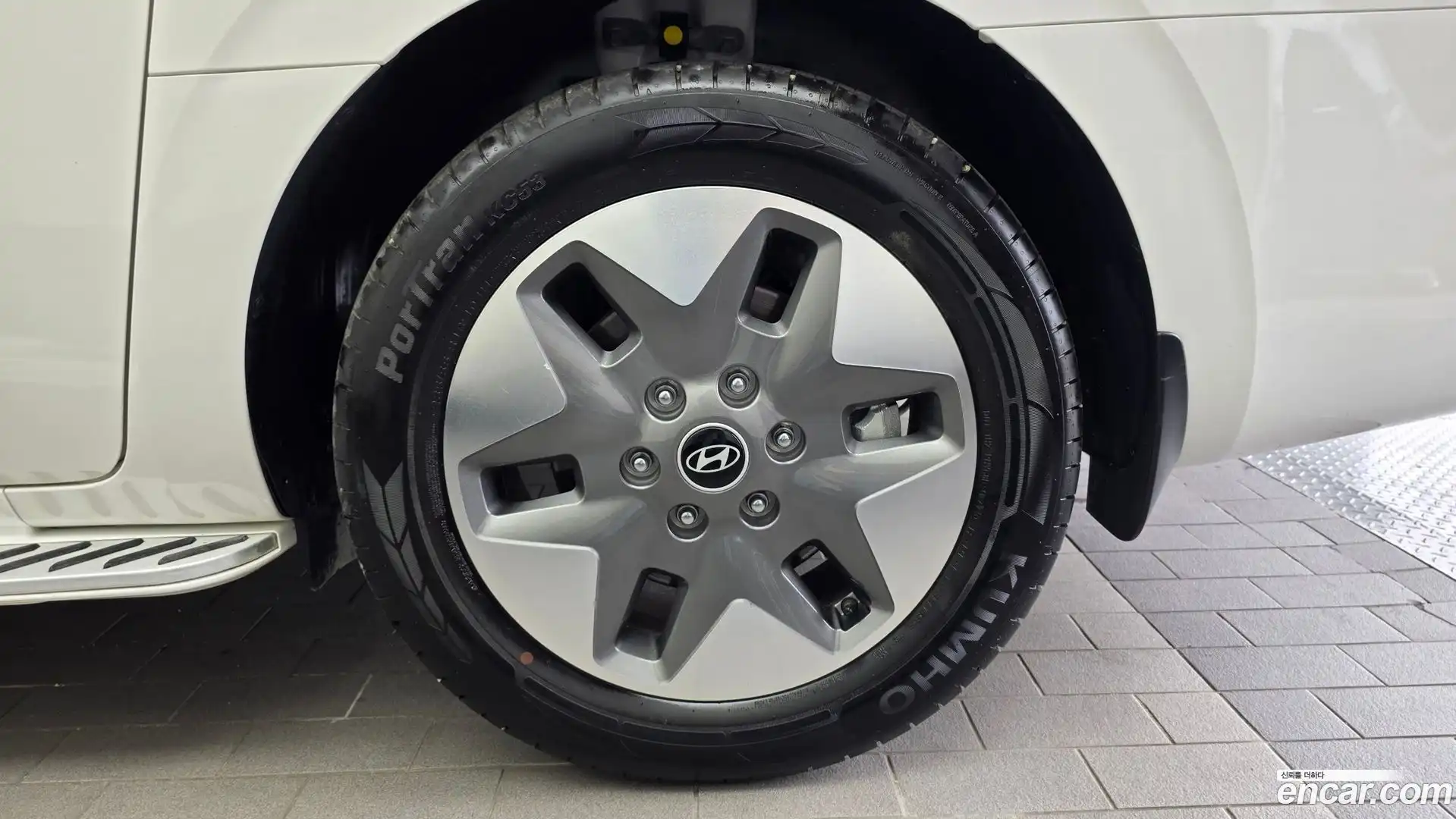 Staria Hyundai 2025.1-OUTER-031