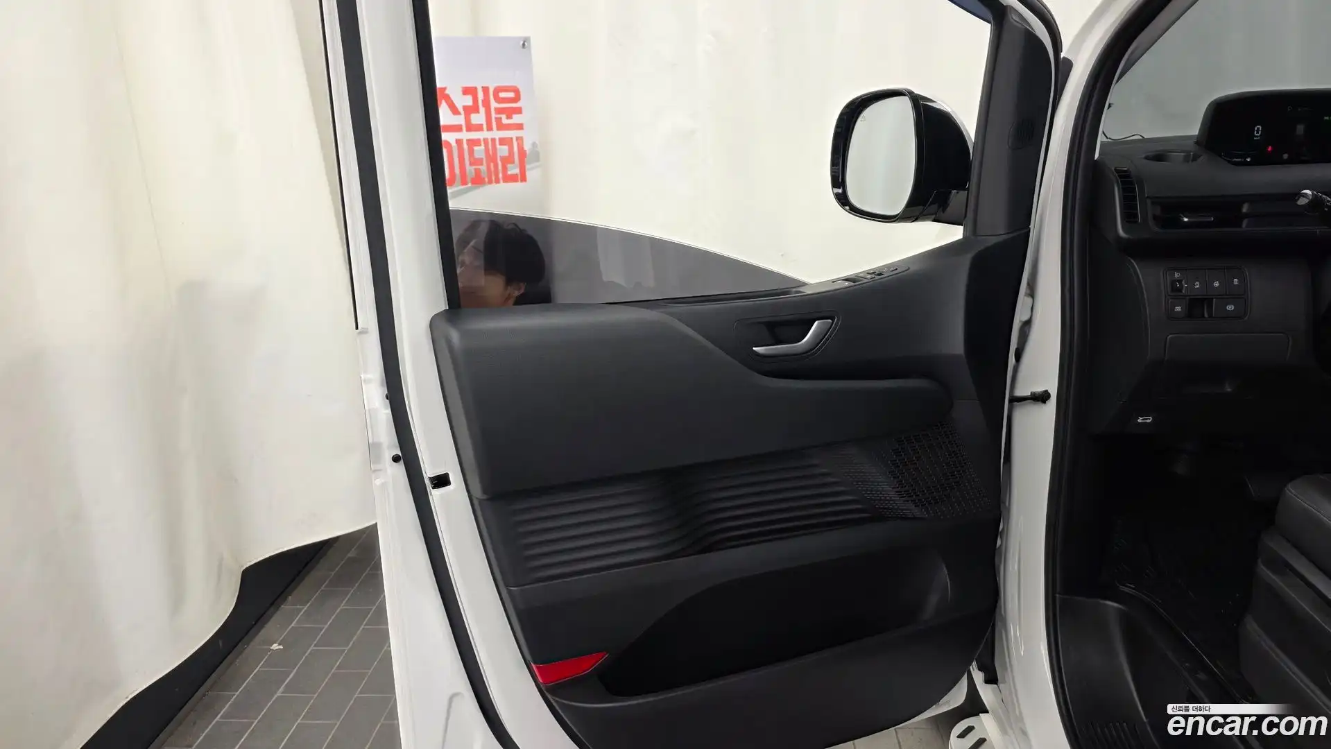 Staria Hyundai 2025.1-INNER-034