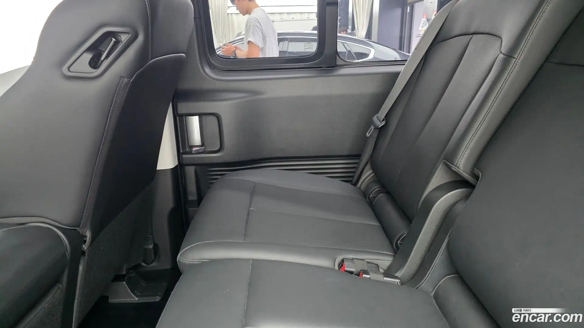 Staria Hyundai 2025.1-INNER-035