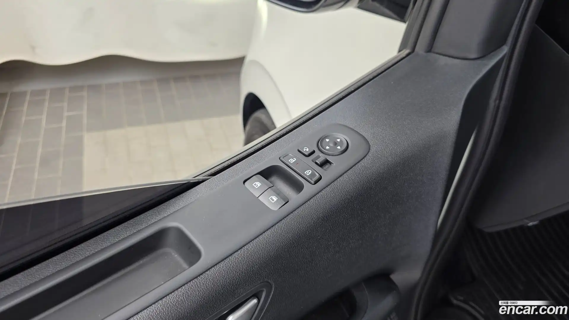 Staria Hyundai 2025.1-OPTION-042