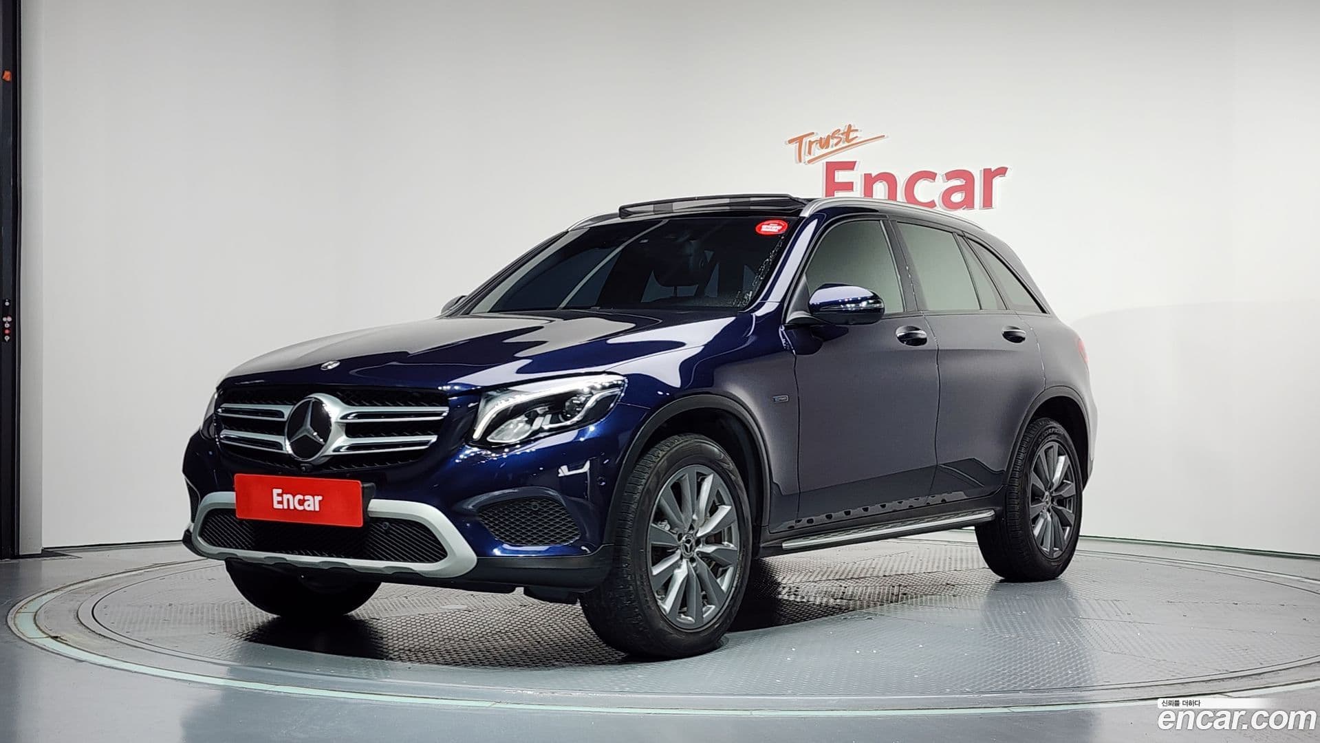 Main__Slider__Photo:GLC-Class Mercedes-Benz 2018.10-0
