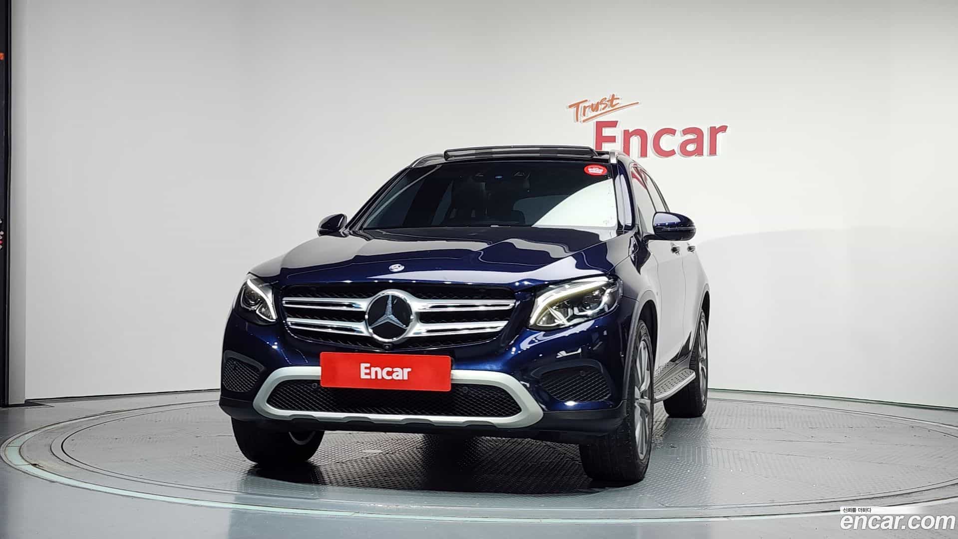 GLC-Class Mercedes-Benz 2018.10-OUTER-003