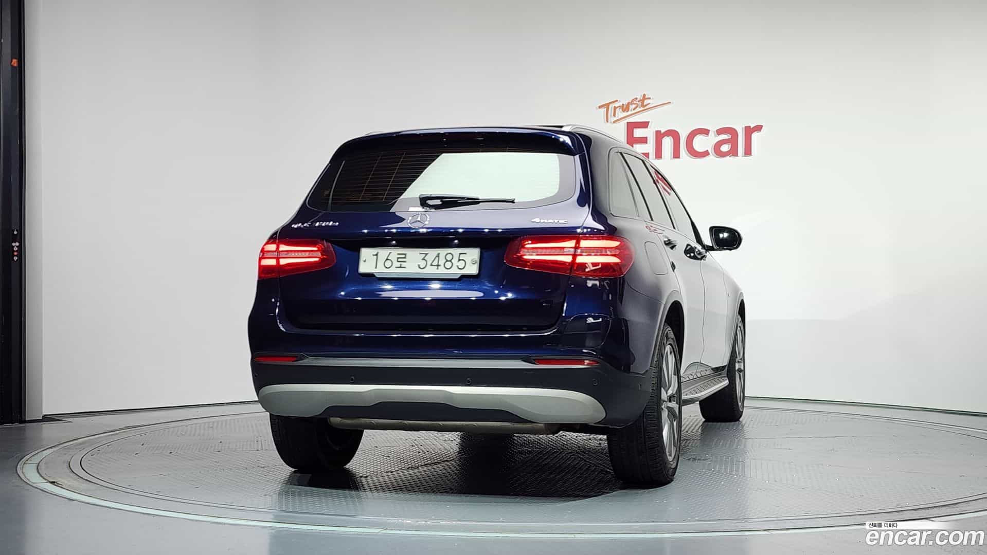 GLC-Class Mercedes-Benz 2018.10-OUTER-004