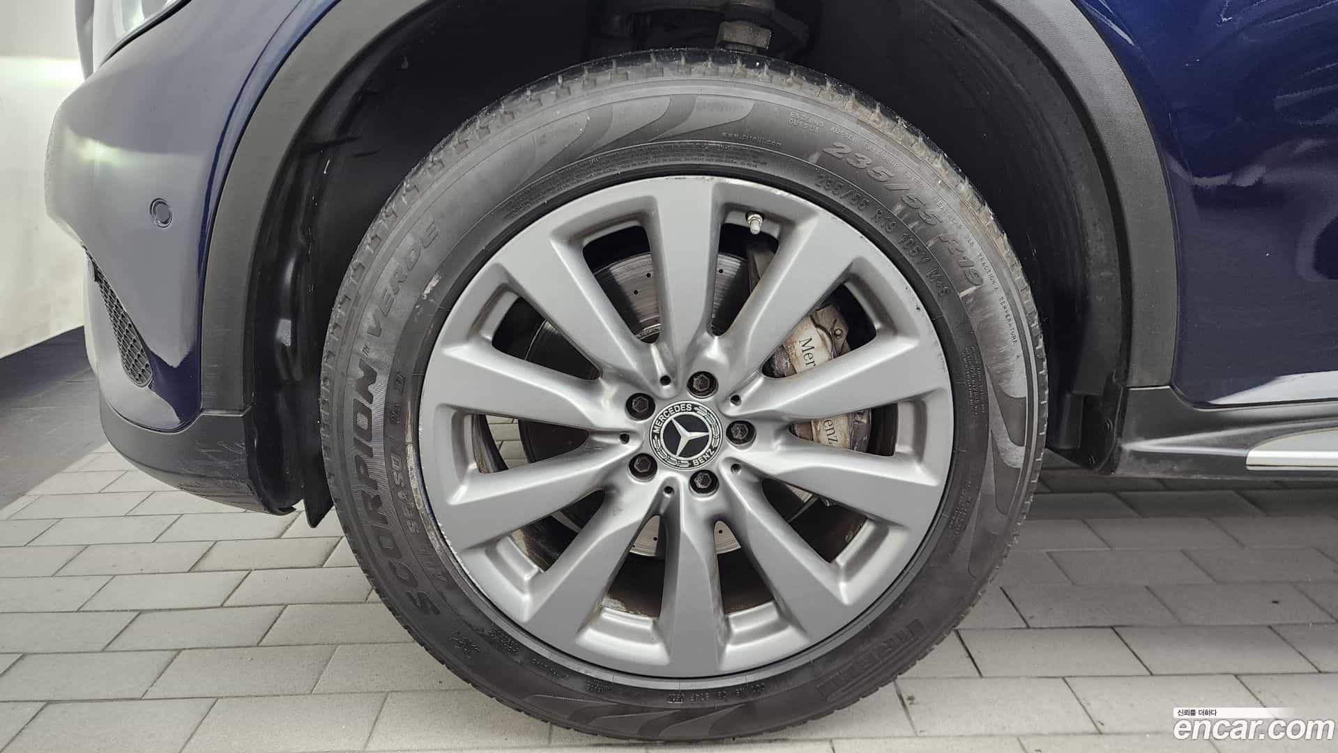 GLC-Class Mercedes-Benz 2018.10-OUTER-005