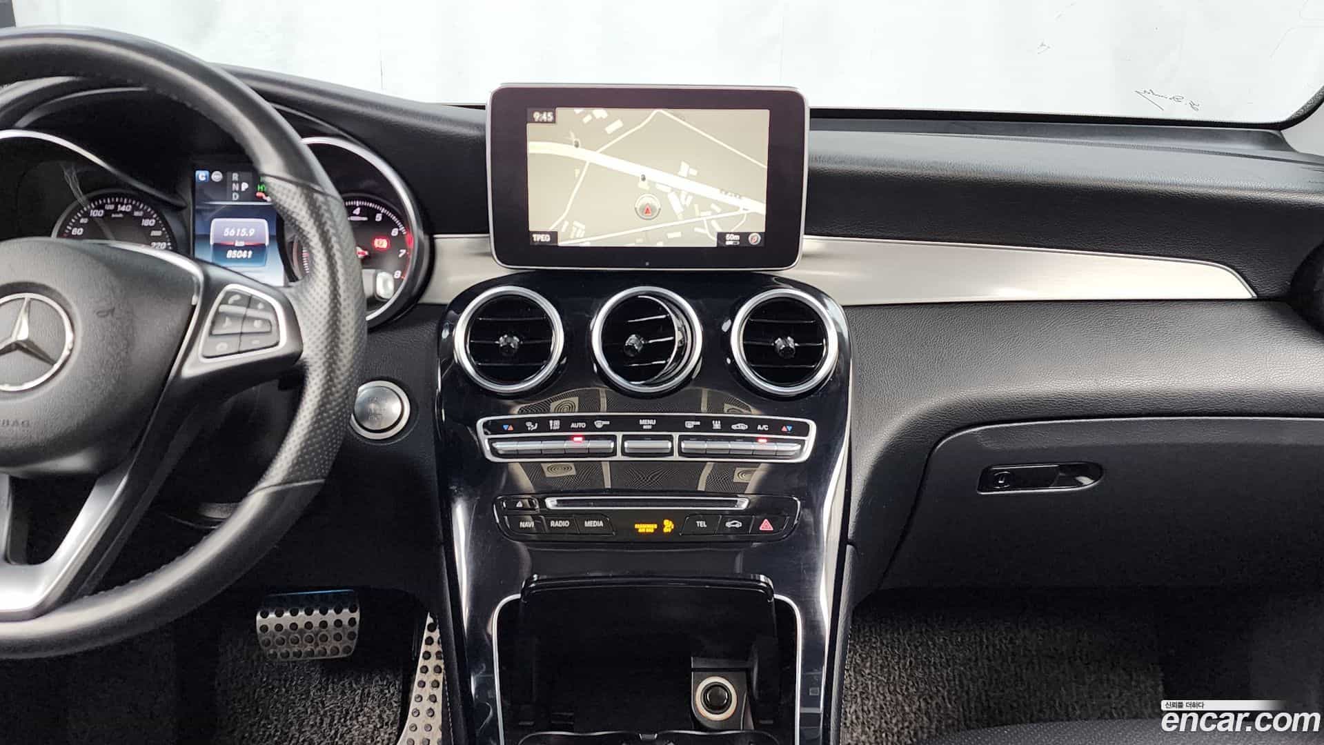 GLC-Class Mercedes-Benz 2018.10-OPTION-018