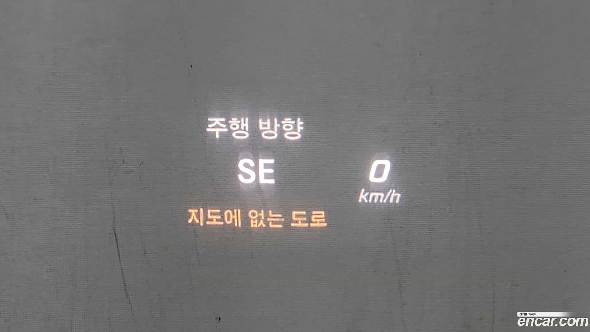 GLC-Class Mercedes-Benz 2018.10-OPTION-021