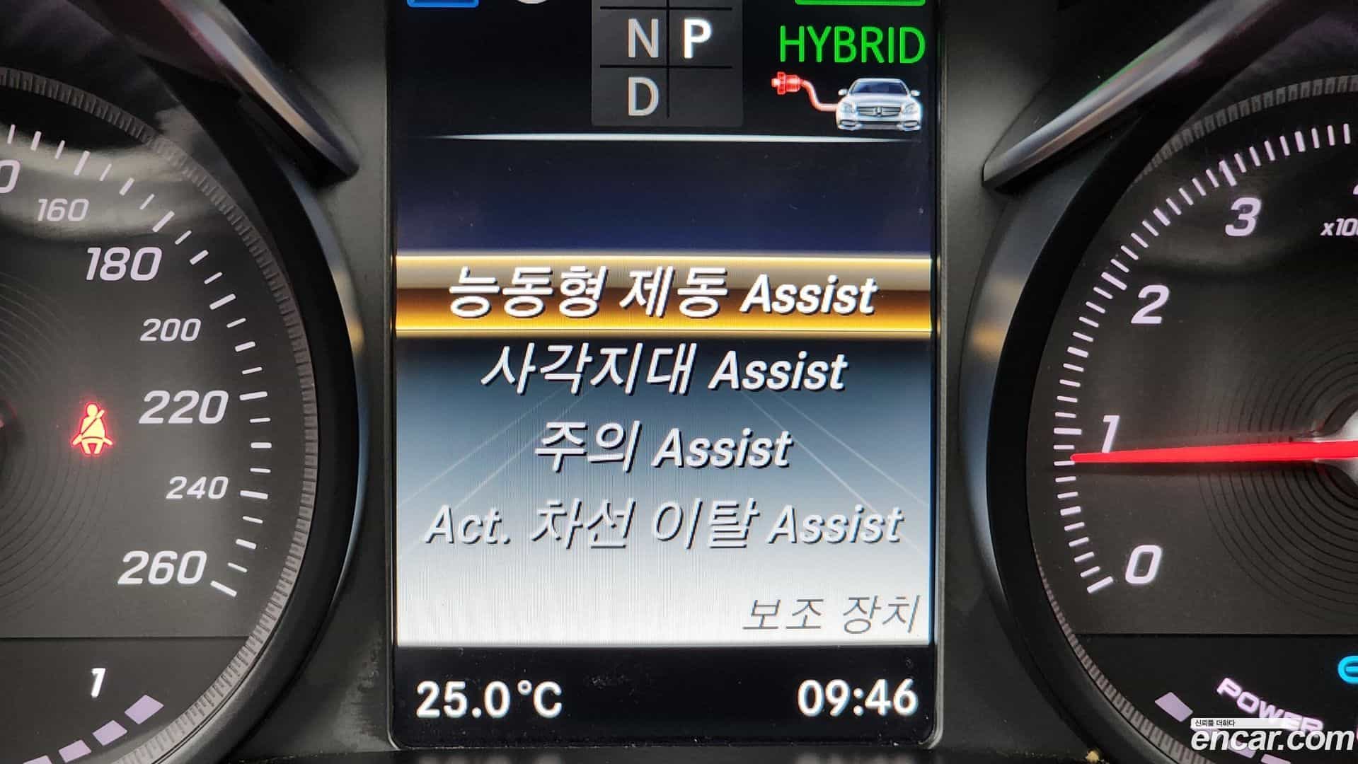 GLC-Class Mercedes-Benz 2018.10-OPTION-045