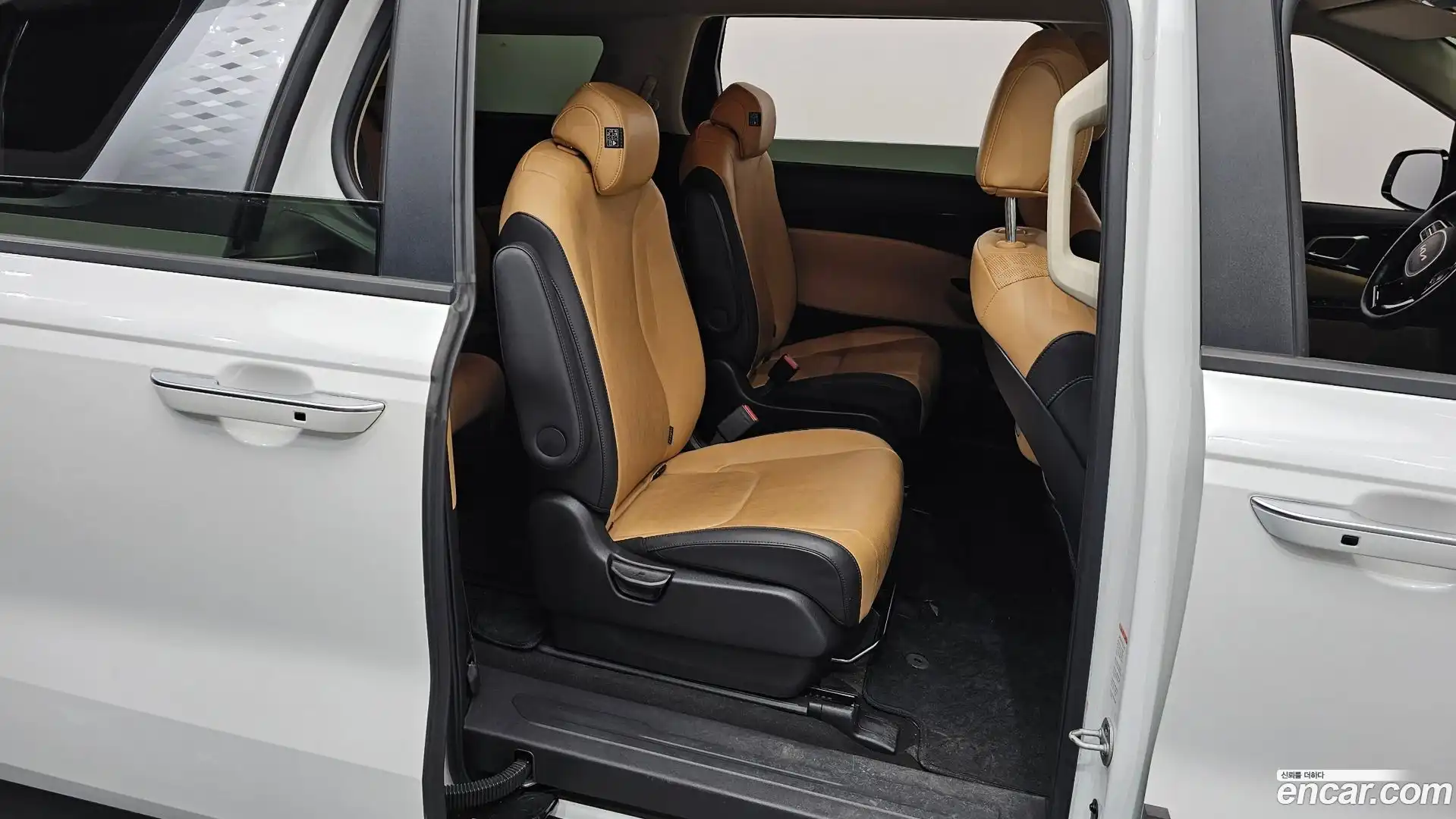 Canival Kia 2022.6-OPTION-015