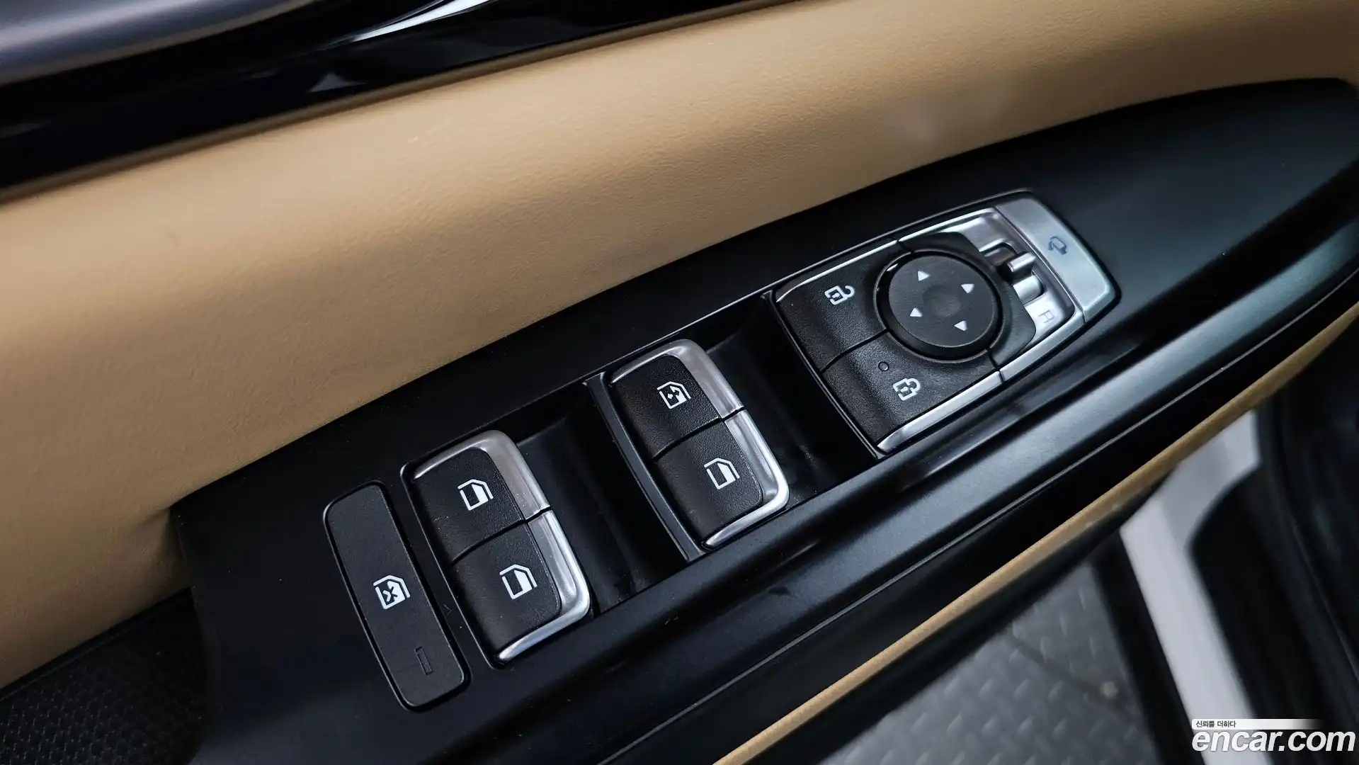 Canival Kia 2022.6-OPTION-024