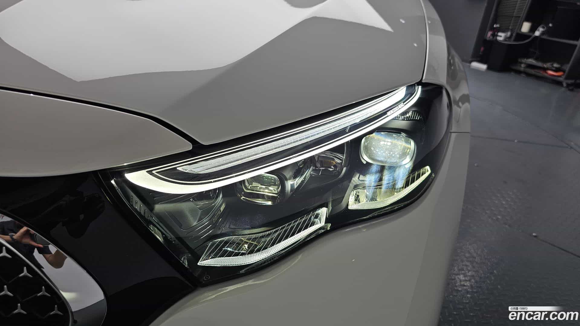 E-Class Mercedes-Benz 2025.6-OUTER-032