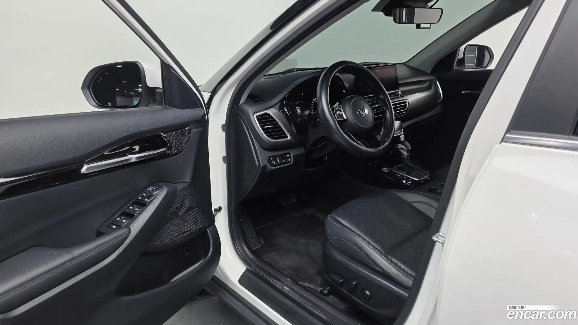 Seltos Kia 2021.6-INNER-010