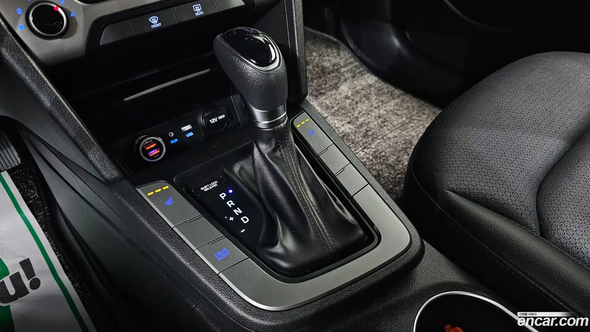 AVANTE Hyundai 2018.6-INNER-009