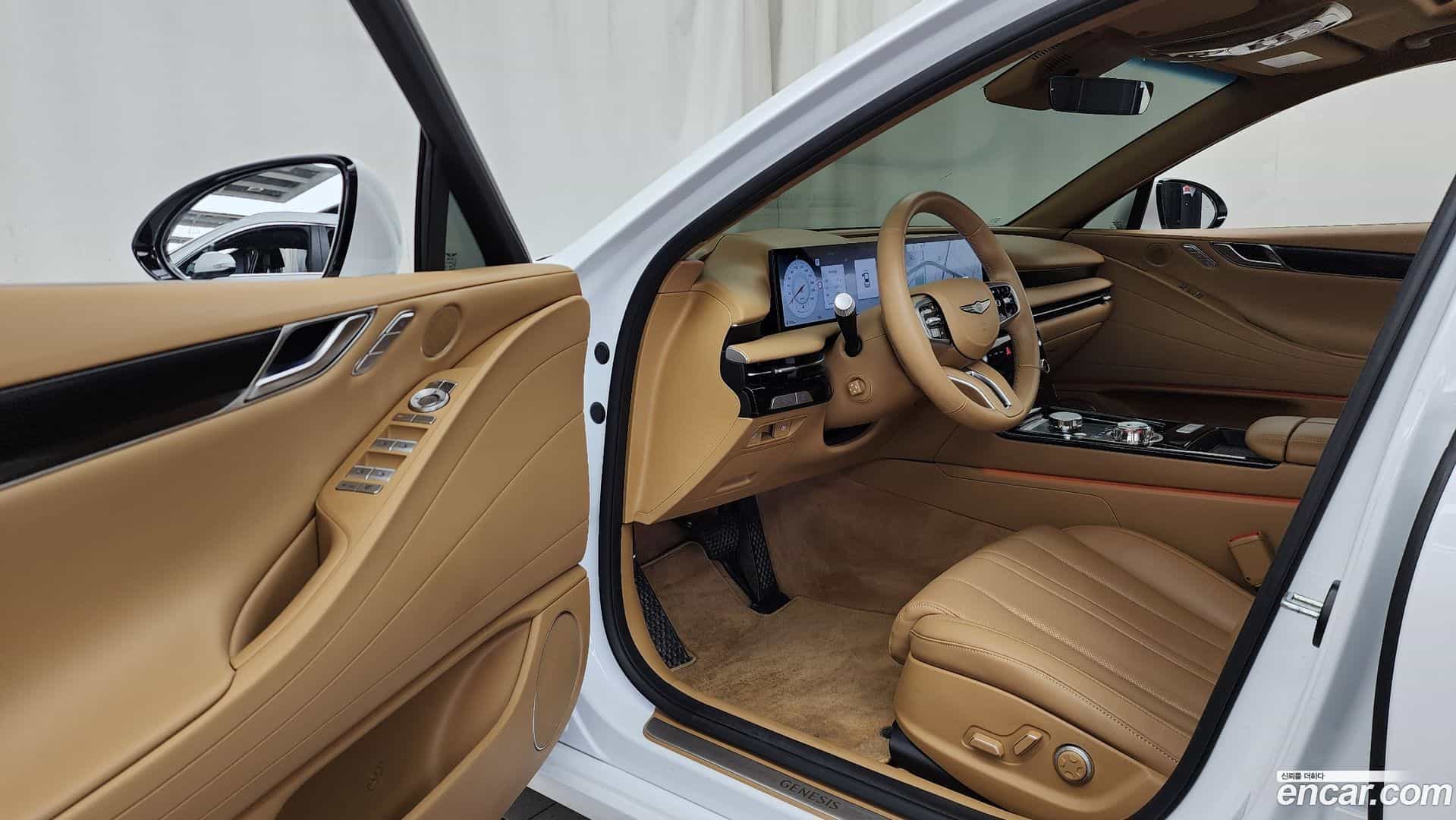 G80 Genesis 2024.0-INNER-010