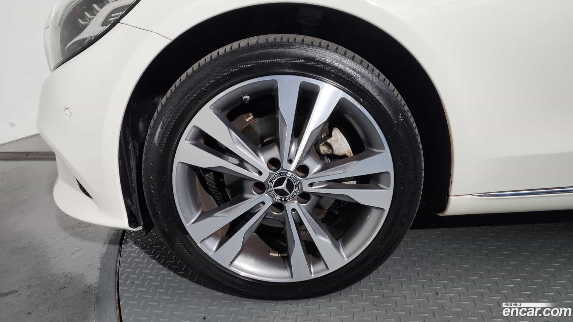 C-Class Mercedes-Benz 2021.5-OUTER-005