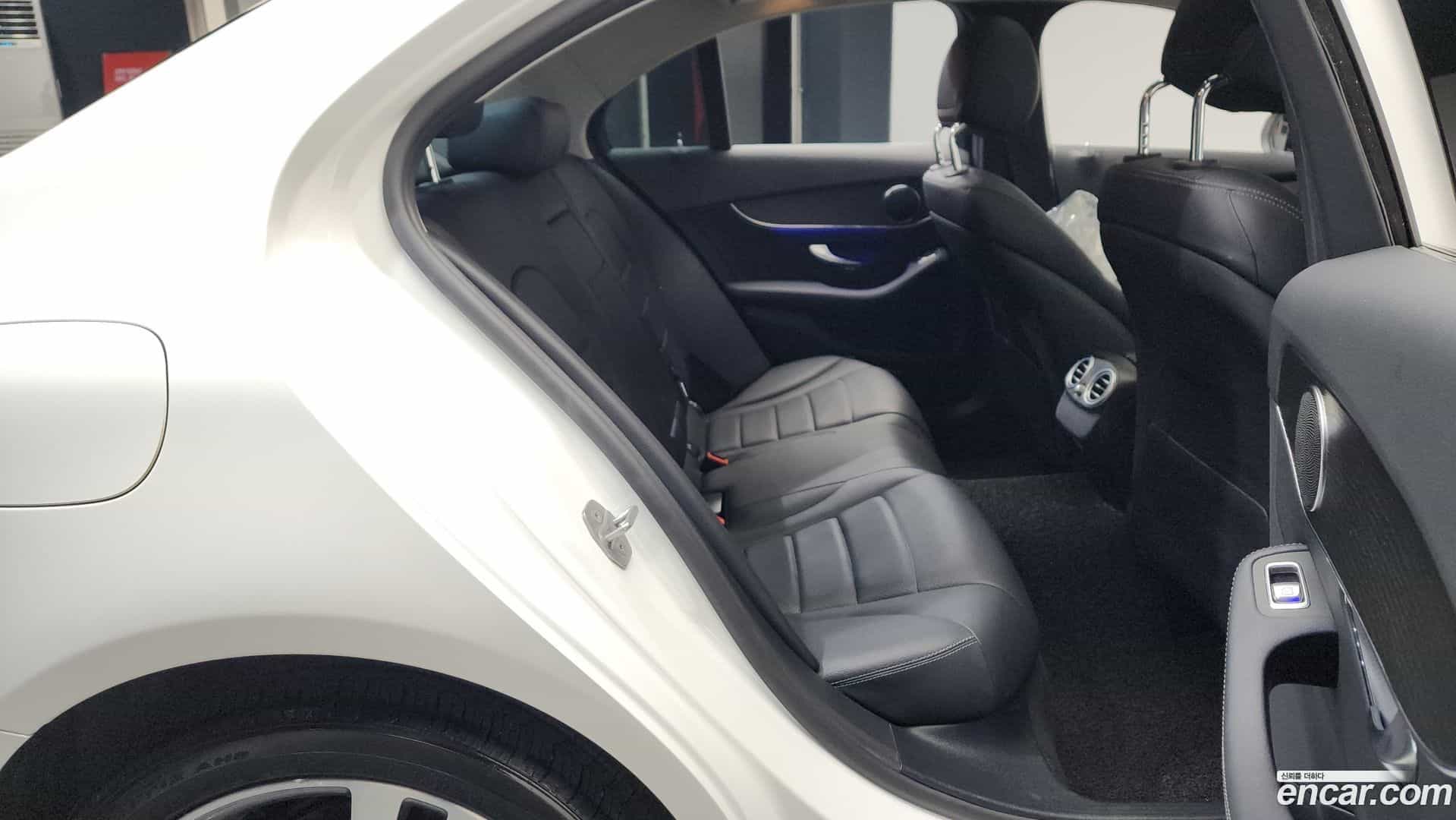 C-Class Mercedes-Benz 2021.5-OPTION-015