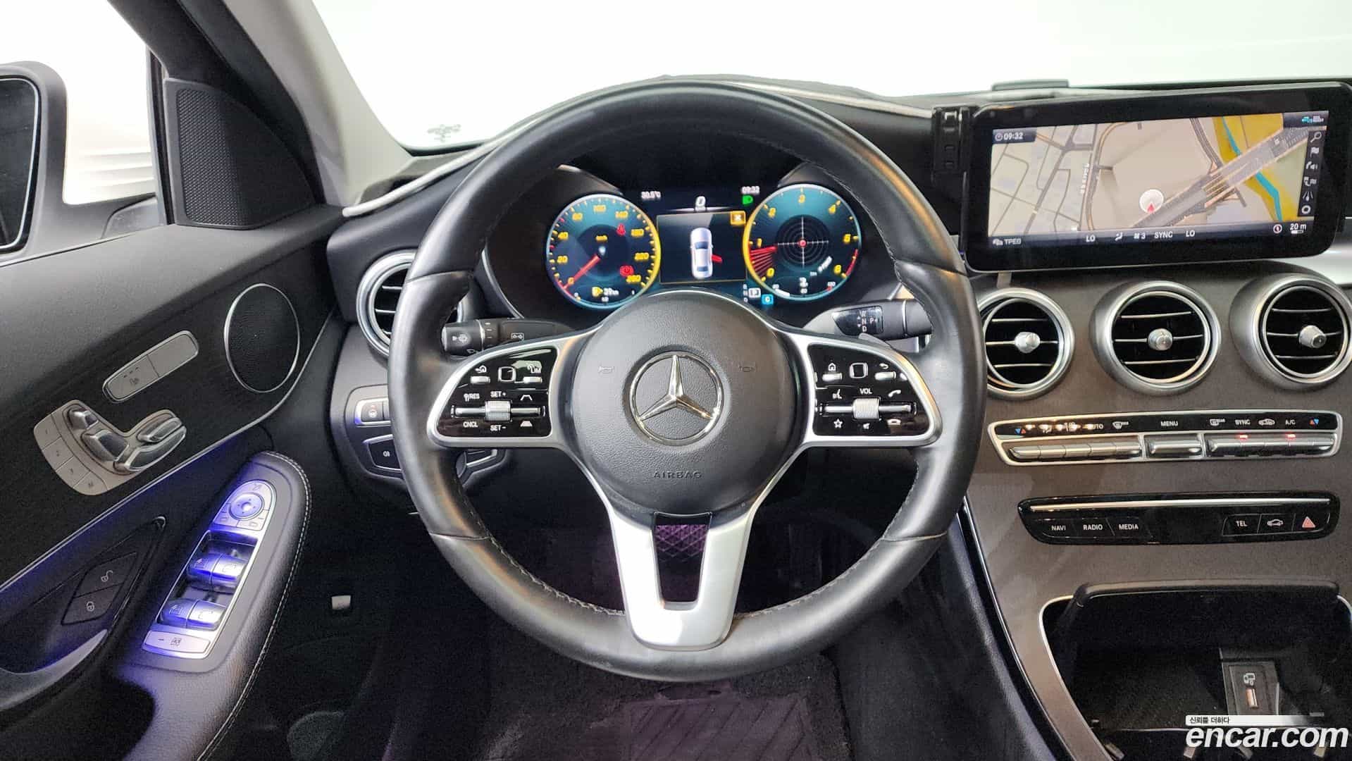 C-Class Mercedes-Benz 2021.5-OPTION-017