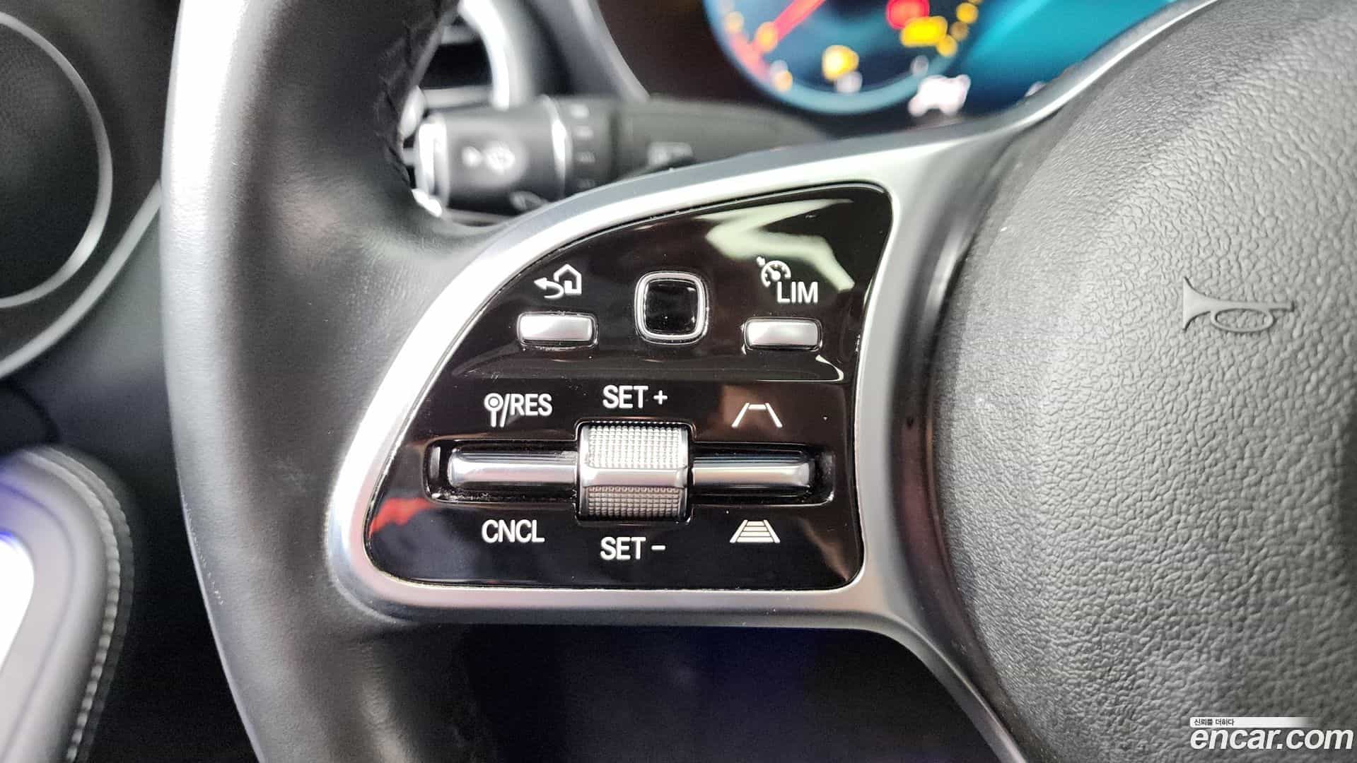 C-Class Mercedes-Benz 2021.5-OPTION-021