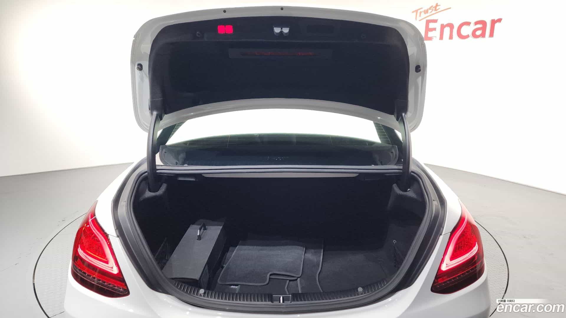 C-Class Mercedes-Benz 2021.5-OPTION-024