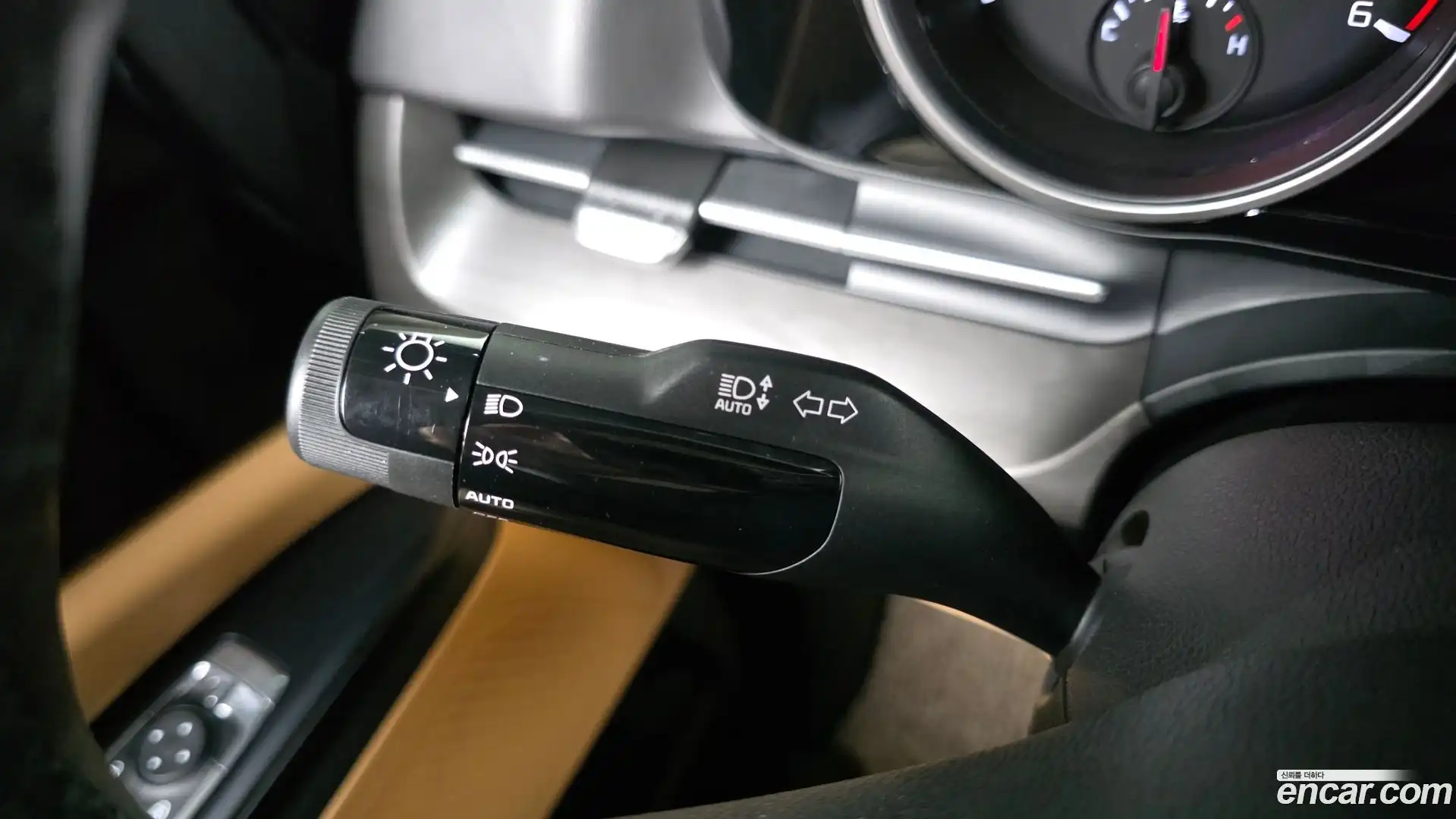 Canival Kia 2021.6-OPTION-022