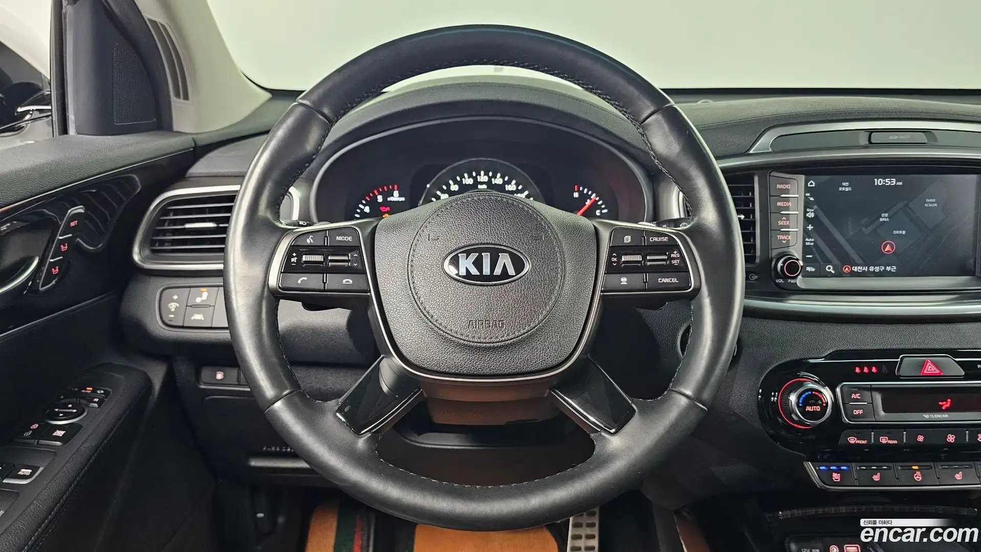 Sorento Kia 2018.6-OPTION-017