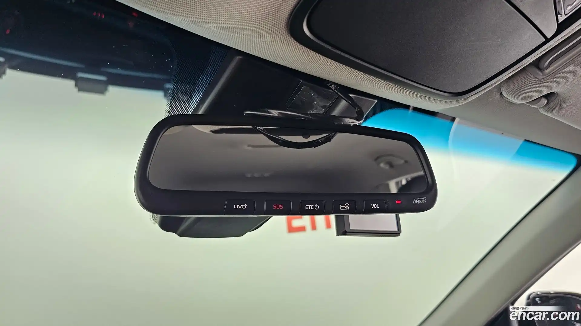 Sorento Kia 2018.6-OPTION-024