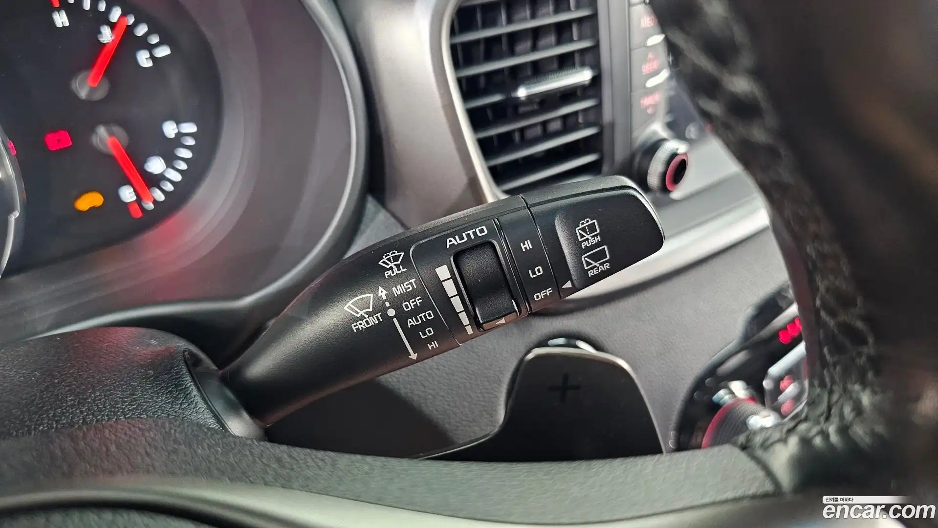 Sorento Kia 2018.6-OPTION-041