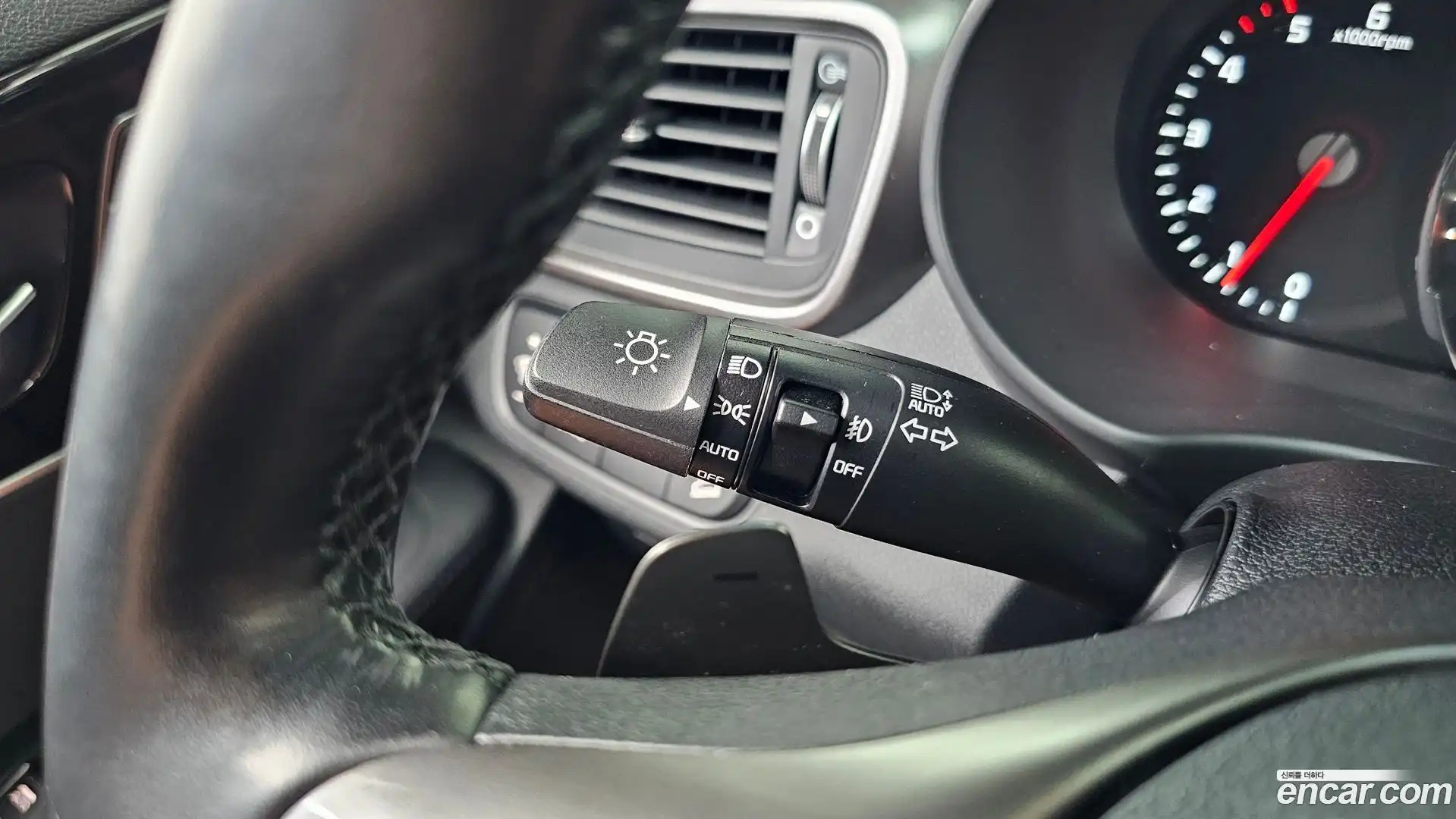 Sorento Kia 2018.6-OPTION-045