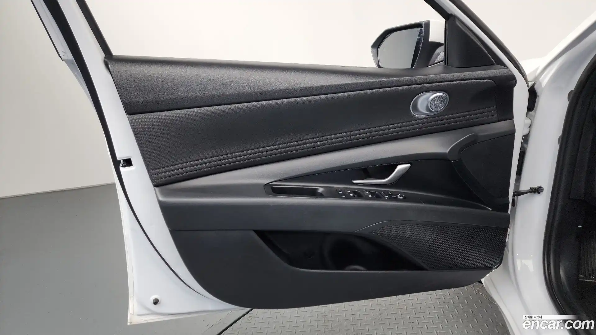 AVANTE Hyundai 2024.6-INNER-034