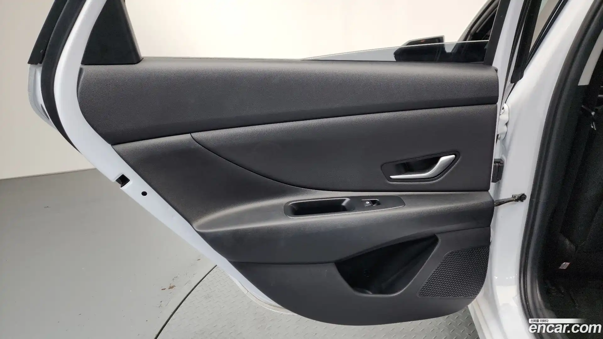 AVANTE Hyundai 2024.6-INNER-035