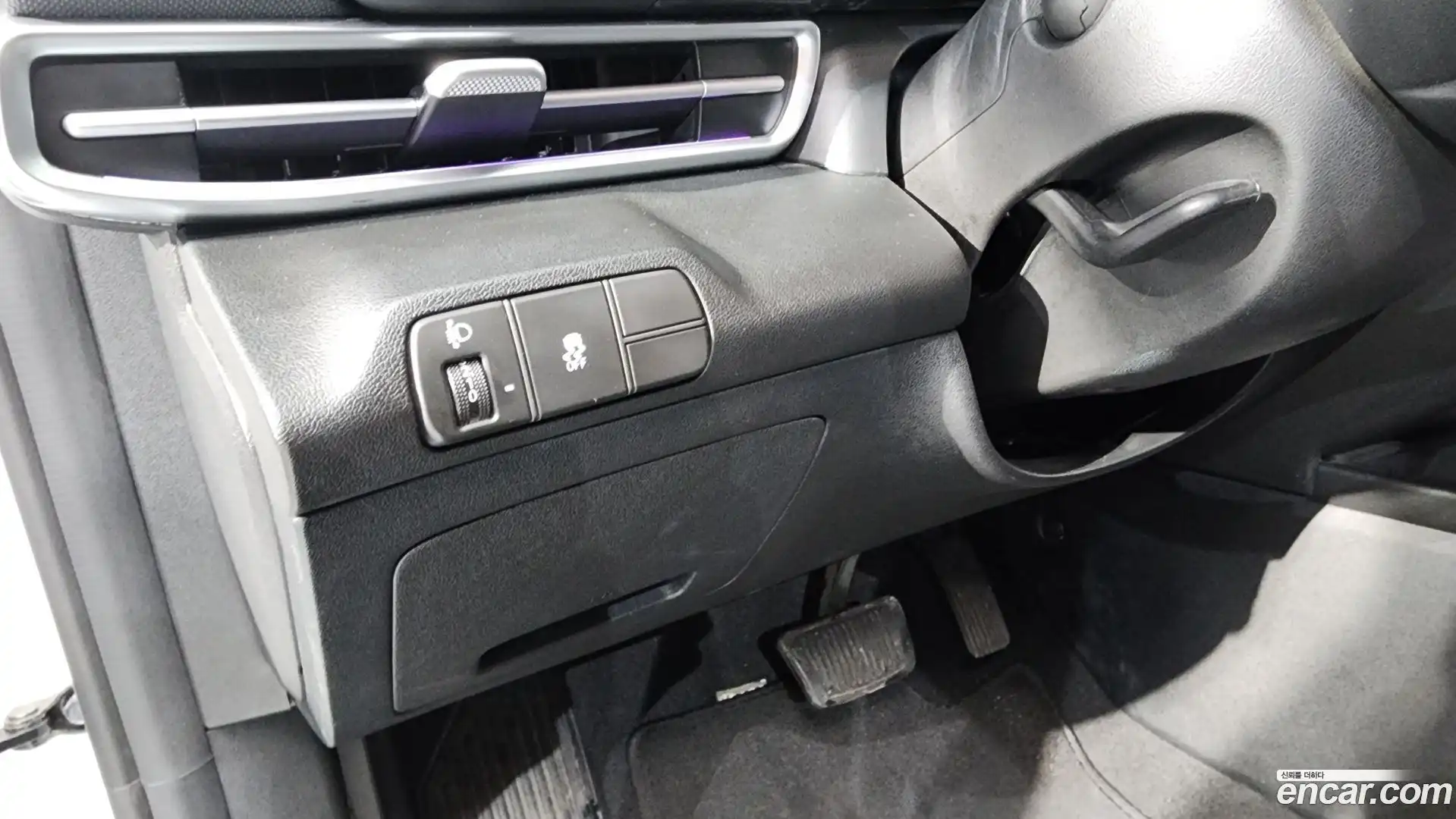 AVANTE Hyundai 2024.6-OPTION-040