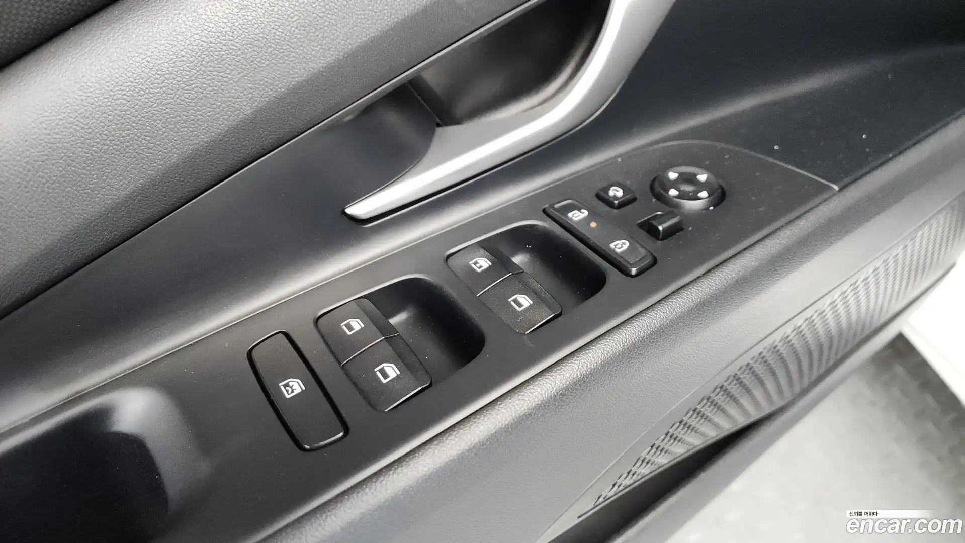 AVANTE Hyundai 2024.6-OPTION-042