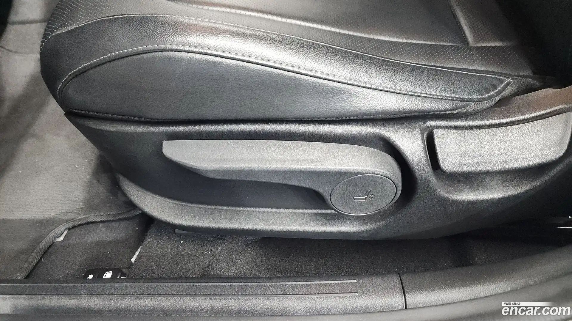 AVANTE Hyundai 2024.6-OPTION-043