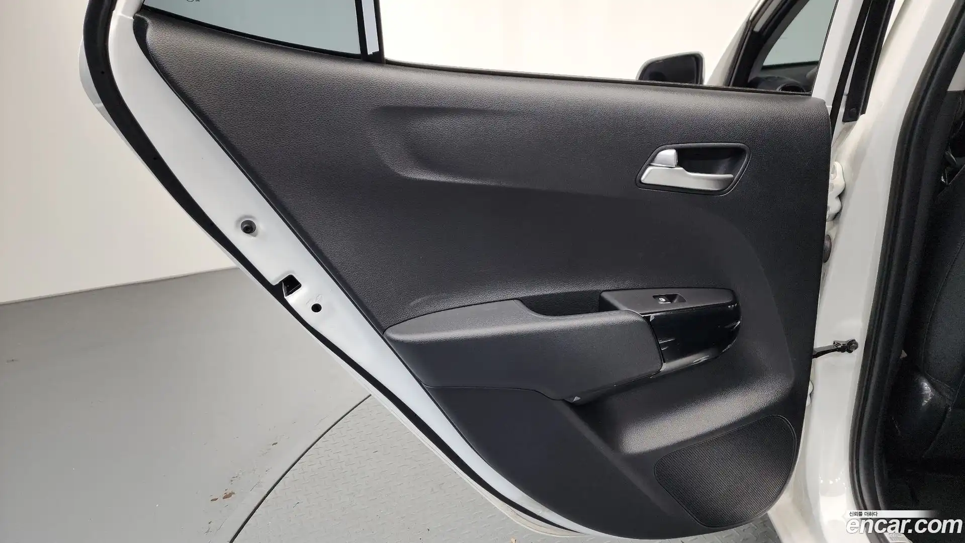 morning Kia 2025.11-INNER-035